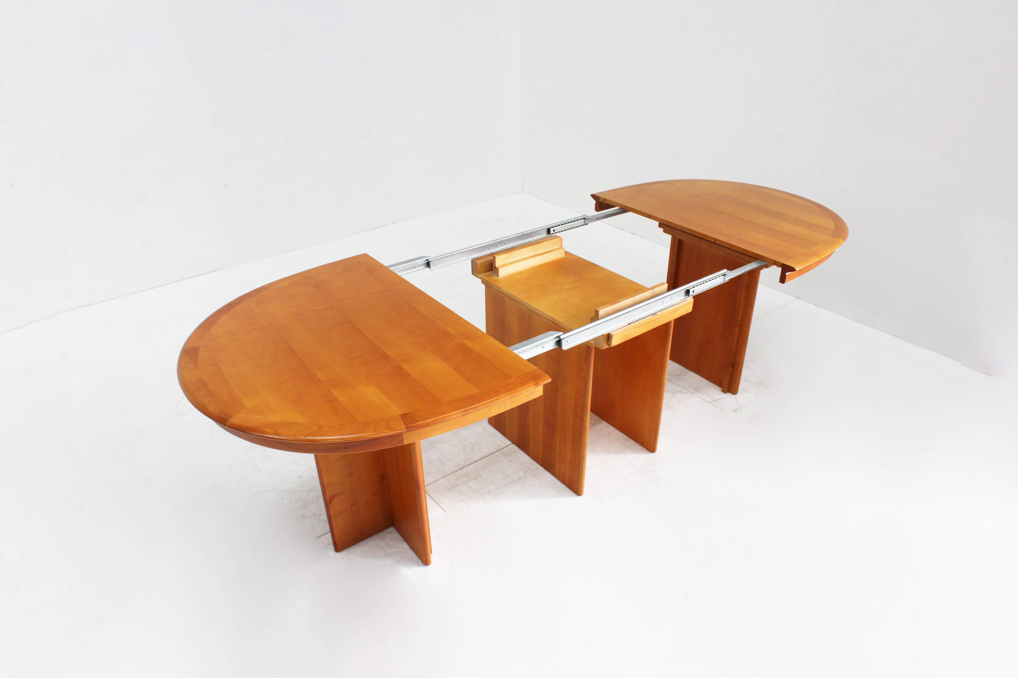 Table à manger ovale extensible vintage des années 1960