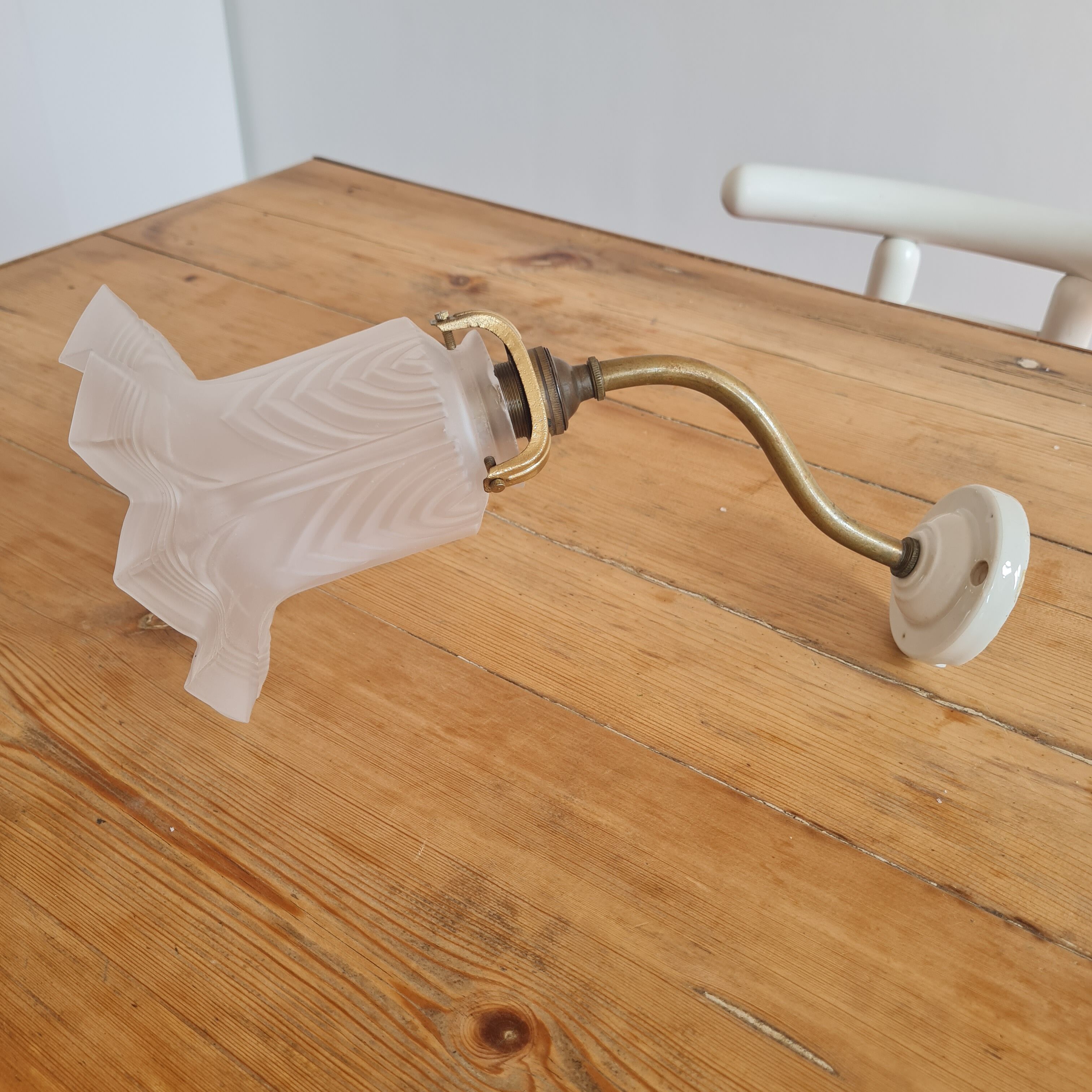 Brass tulip wall lamp and matte tempered glass