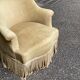 Fauteuil crapaud en velours velours jaune moutarde