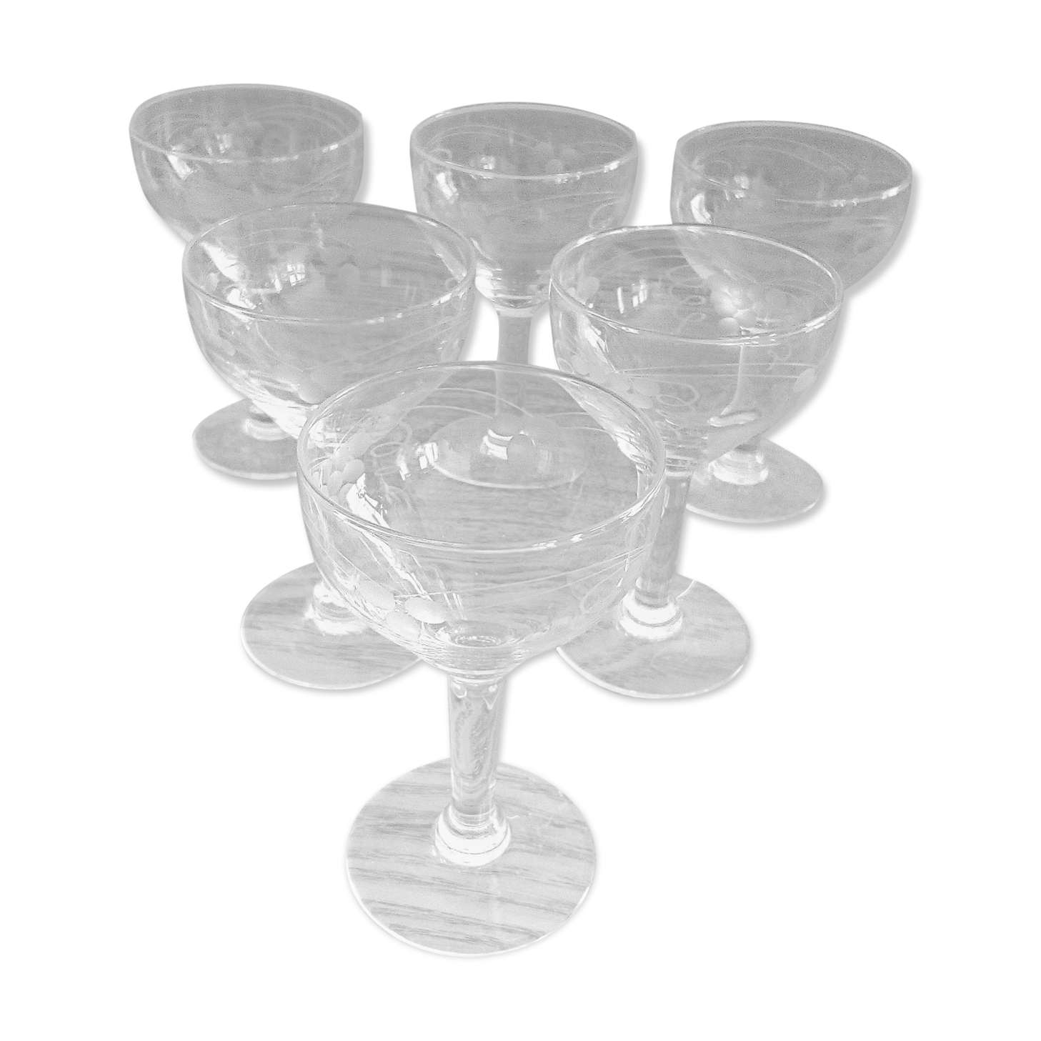 Glasses tasting digestive liqueur engraved