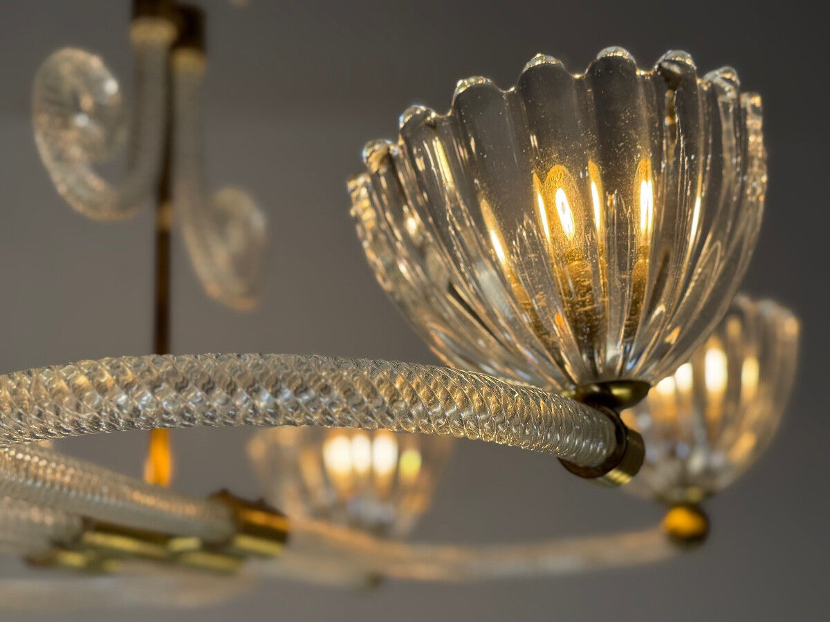 Venetian glass chandelier from Murano and brass, circa 1940.
