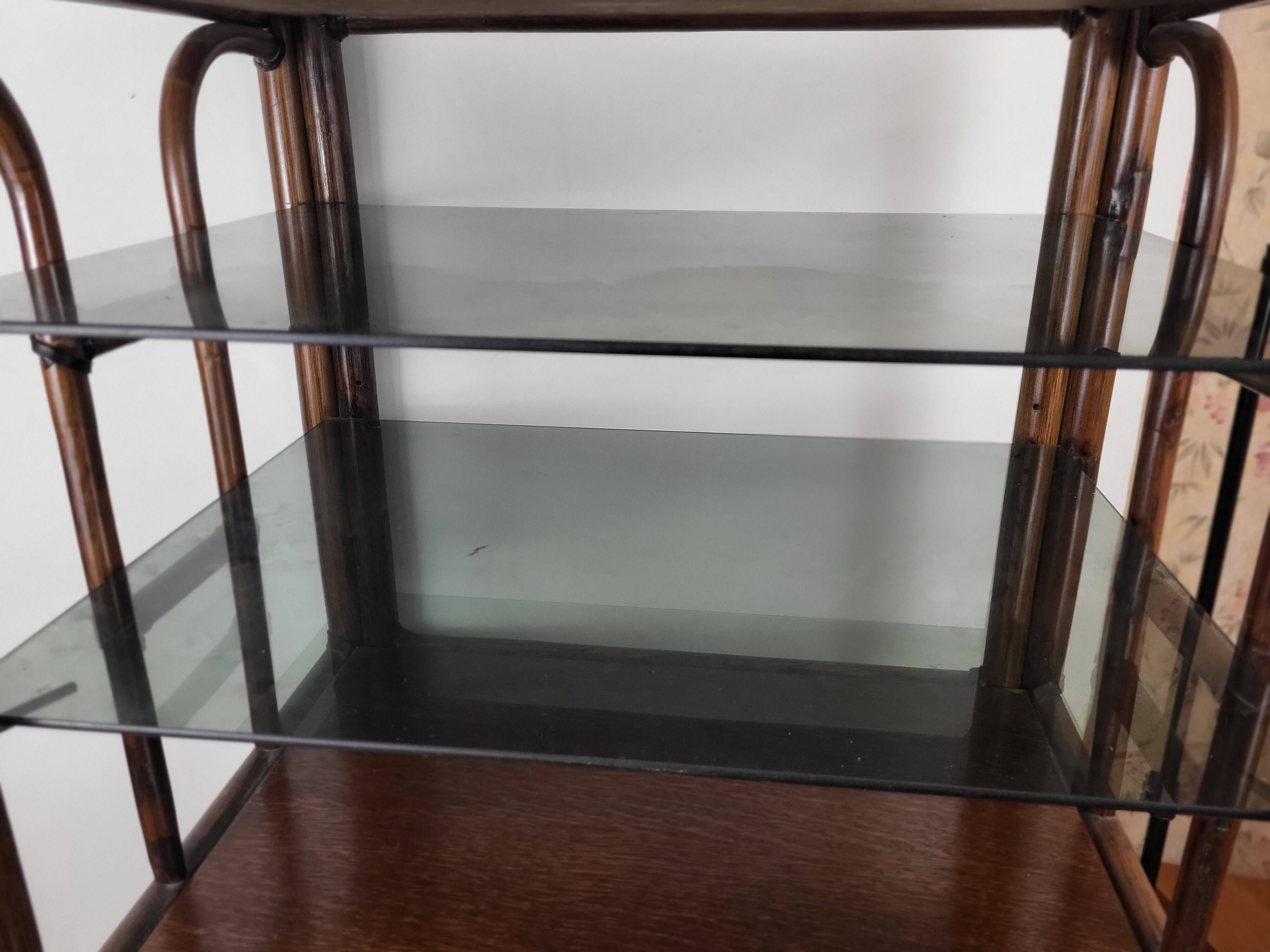 Bamboo Shelf / Smoked glass on foot 70s