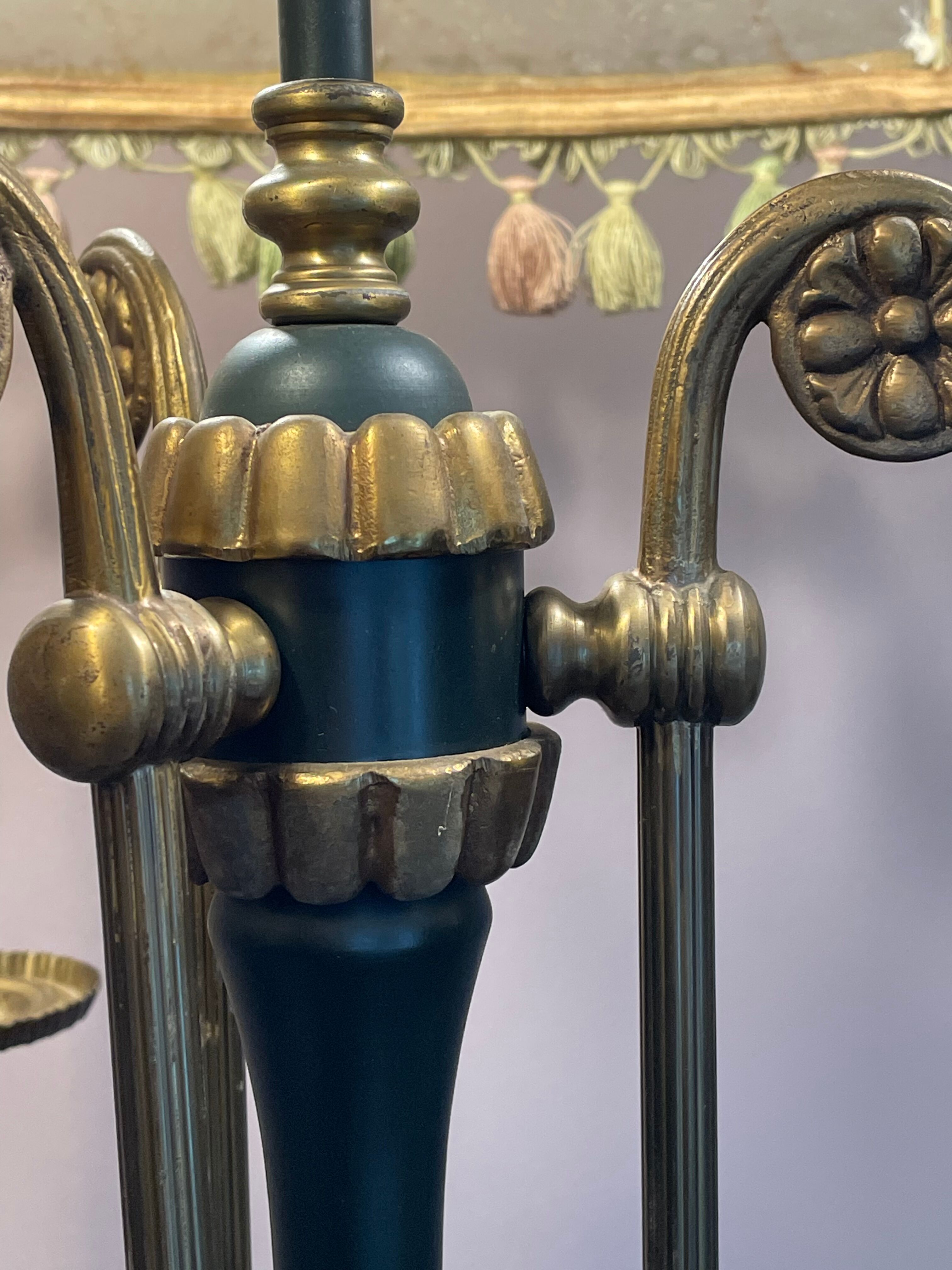 Vintage floor lamp in black and gold metal with lampshades