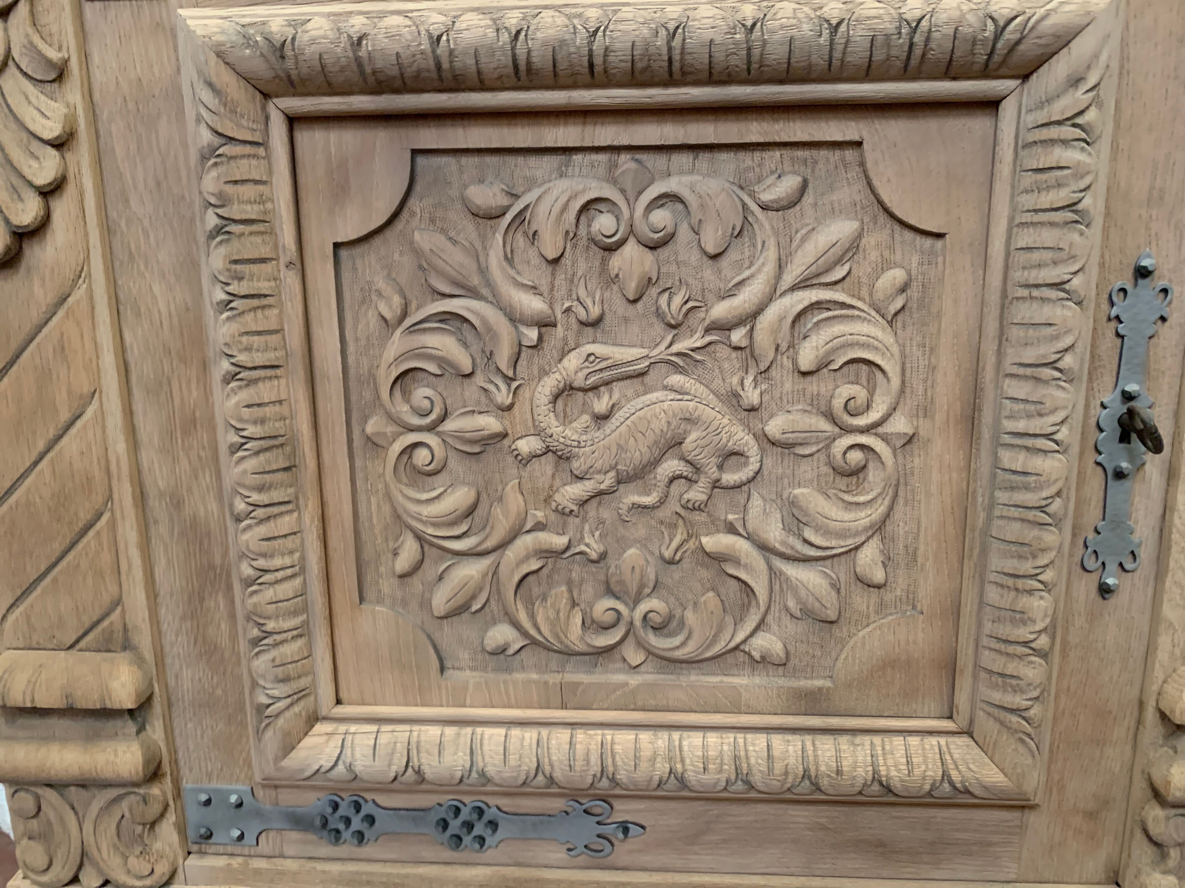Renaissance style sideboard in solid oak XX century