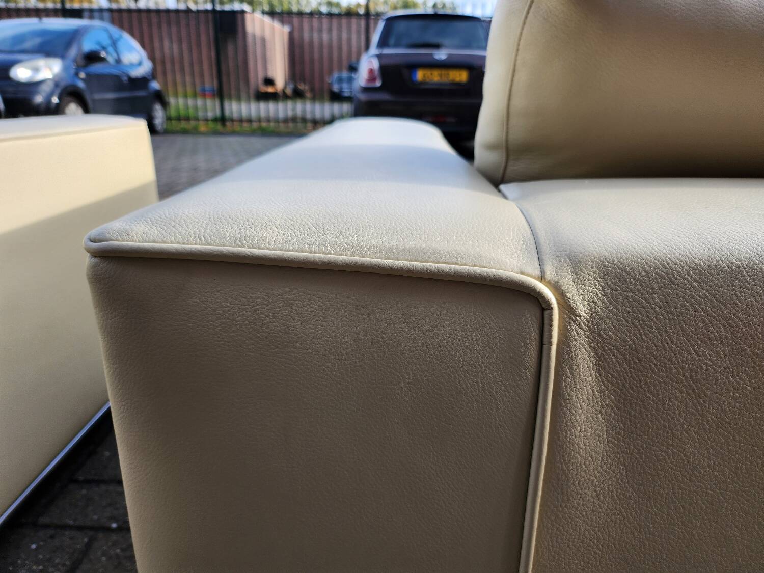 Minotti - Hamilton 2-seater sofa in beige leather (2x)