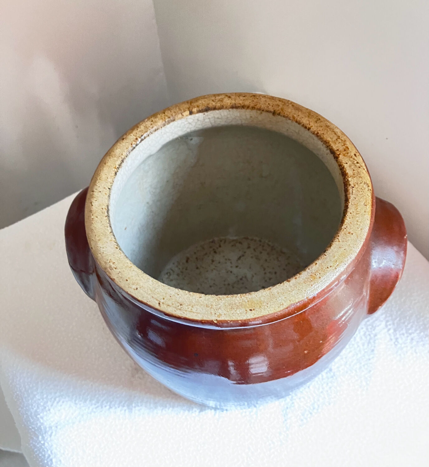 Stoneware pot