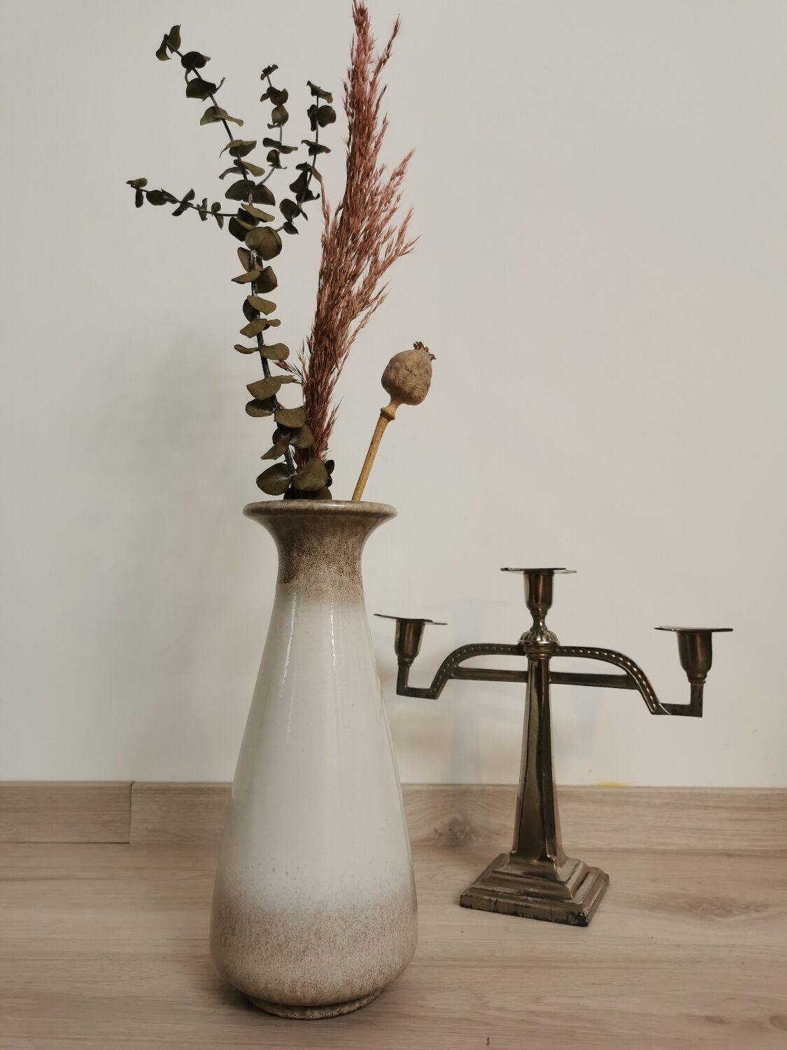 White Scheurich ceramic vase