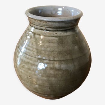 Ceramic vase