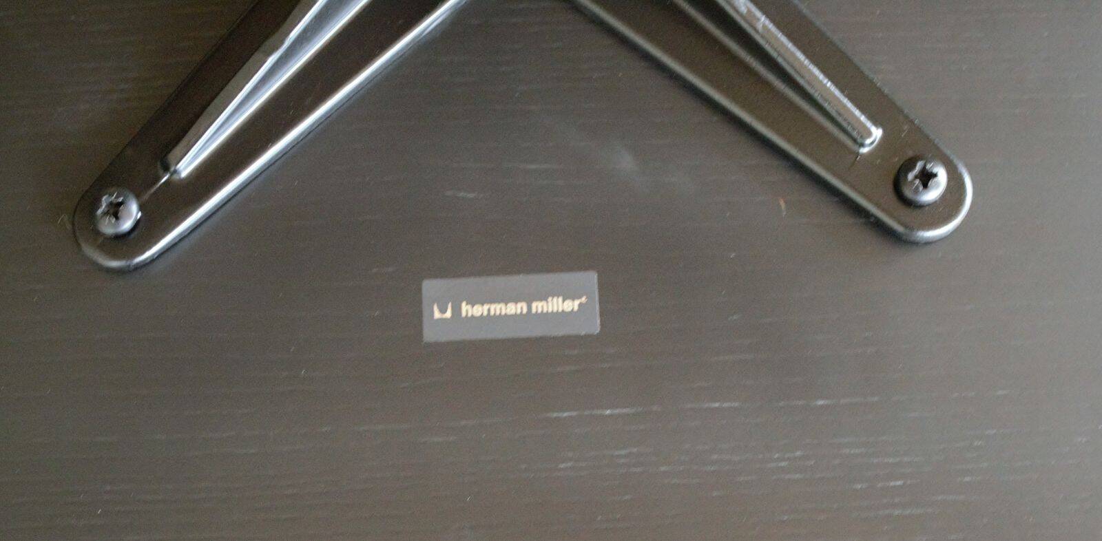 Herman Miller 670 restored version / new leather interior