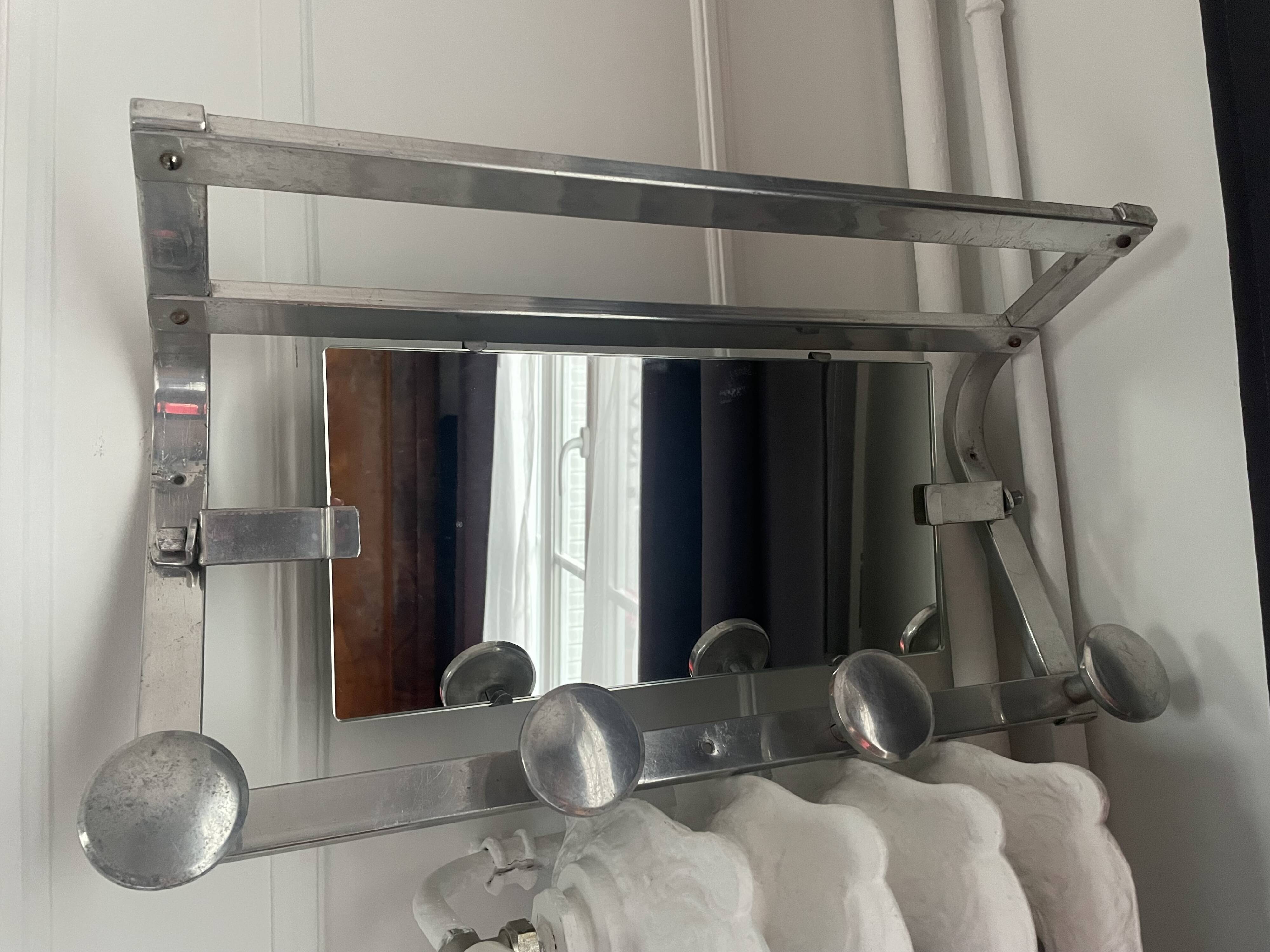 Wall mounted coat rack