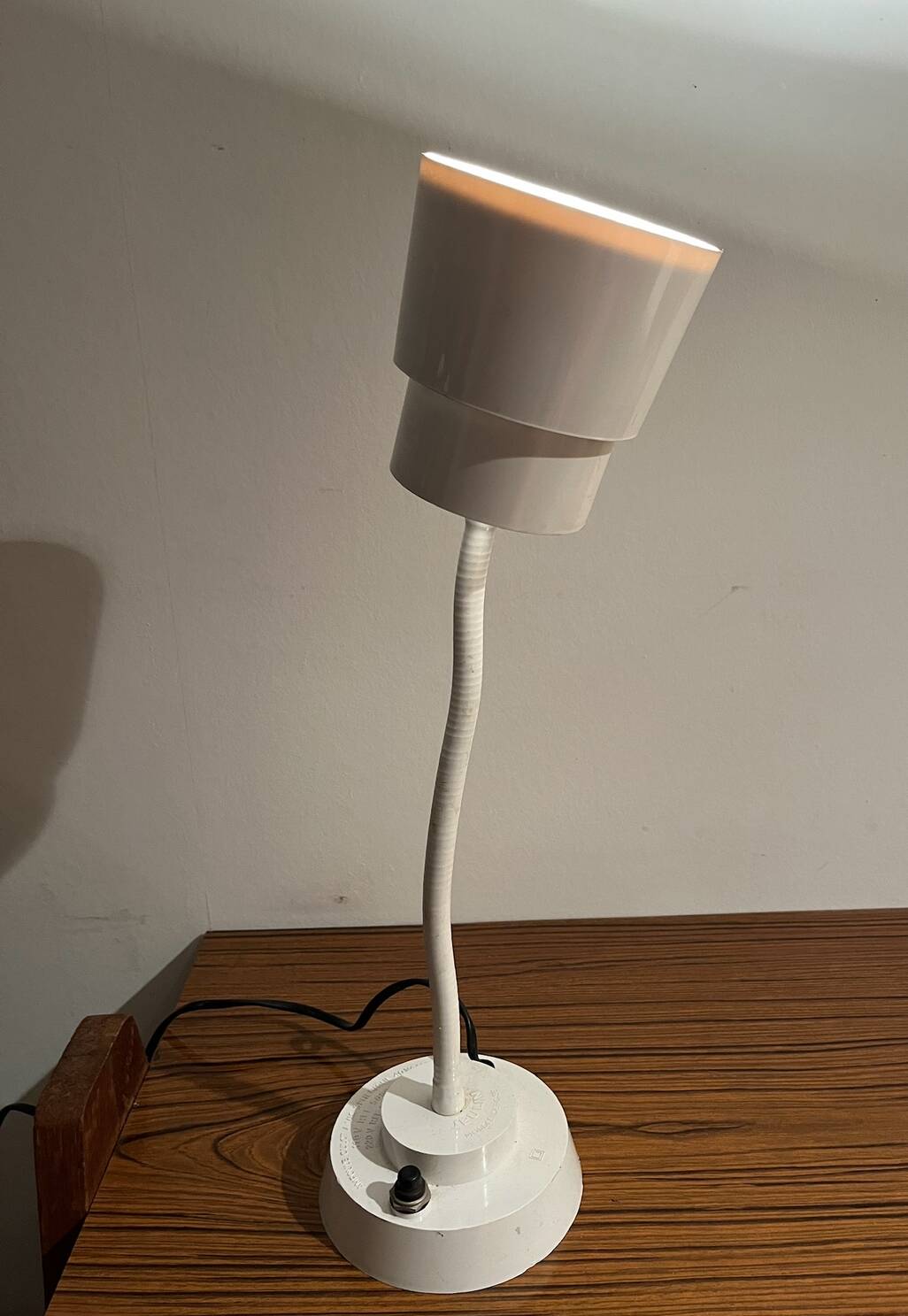 Adjustable angle desk lamp Jeulin 70s