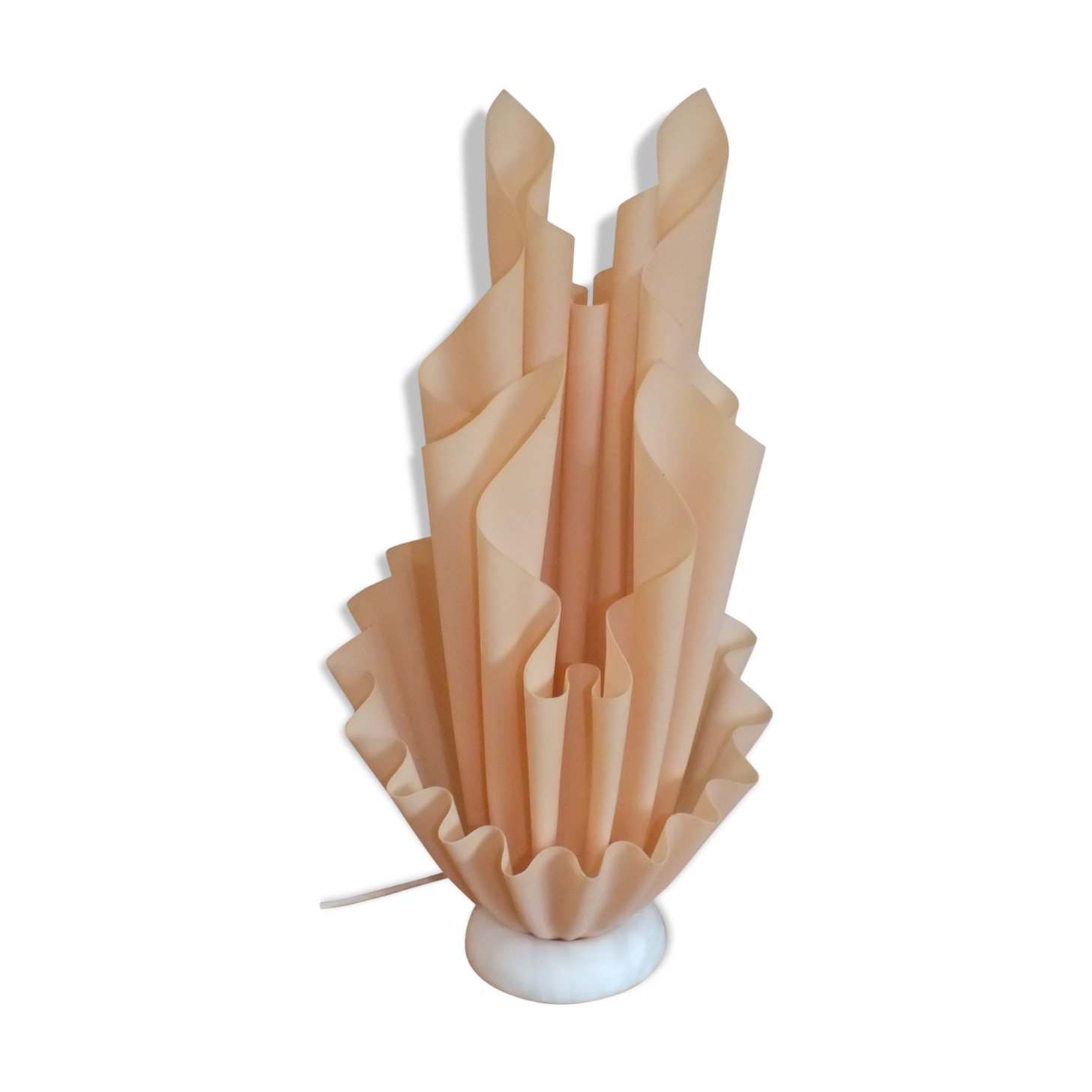 Corolla lamp by Georgia Jacob