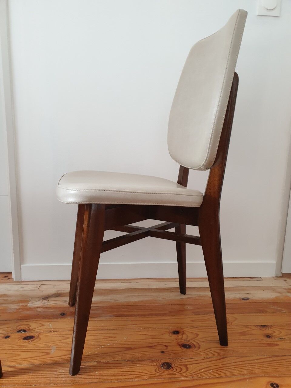 Chairs 60s Skaï beige