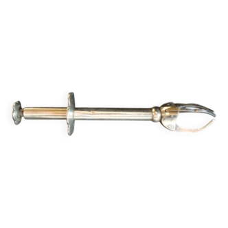 True sugar tongs The Crab