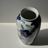 Vase white background stylized blue, yellow and green flowers H24.5 D12