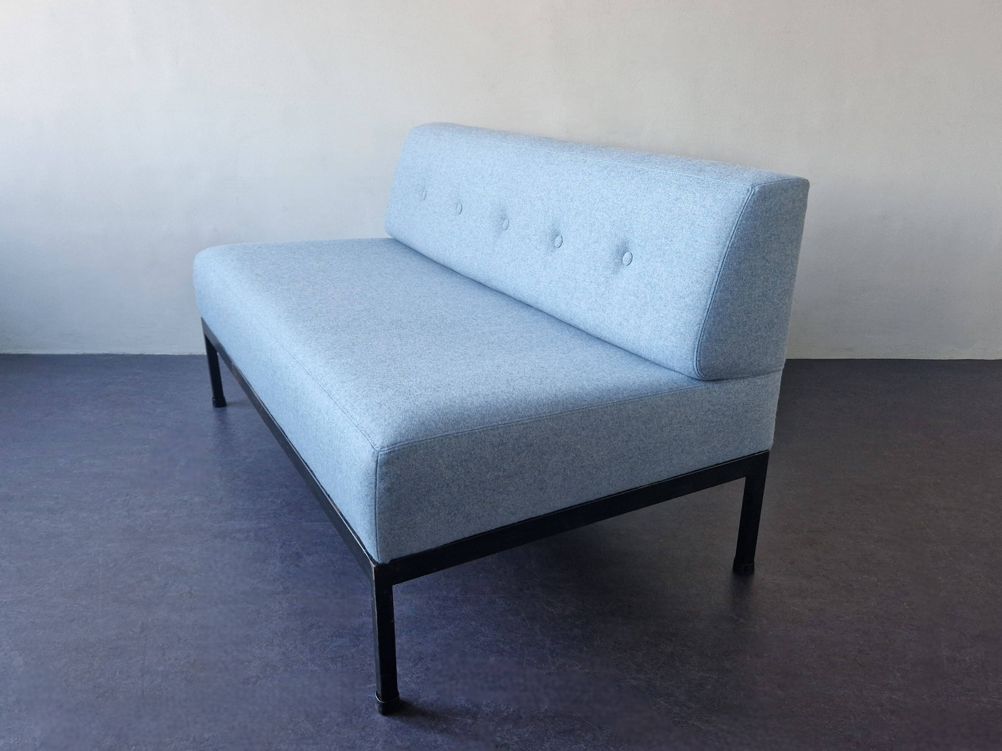 070-series 2-seater sofa by Kho Liang Ie for Artifort, The Netherlands 1964