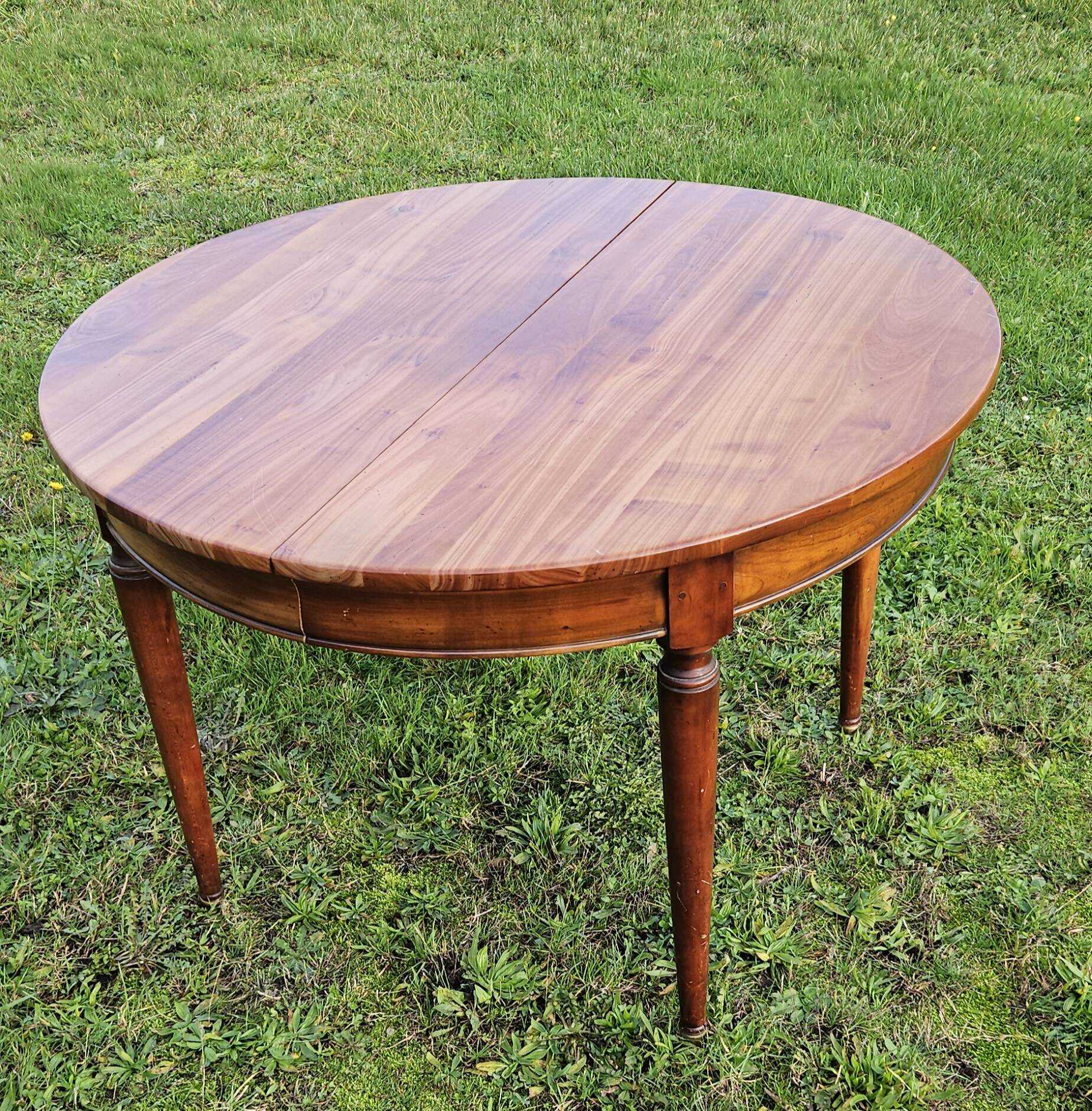 Table ronde avec rallonges