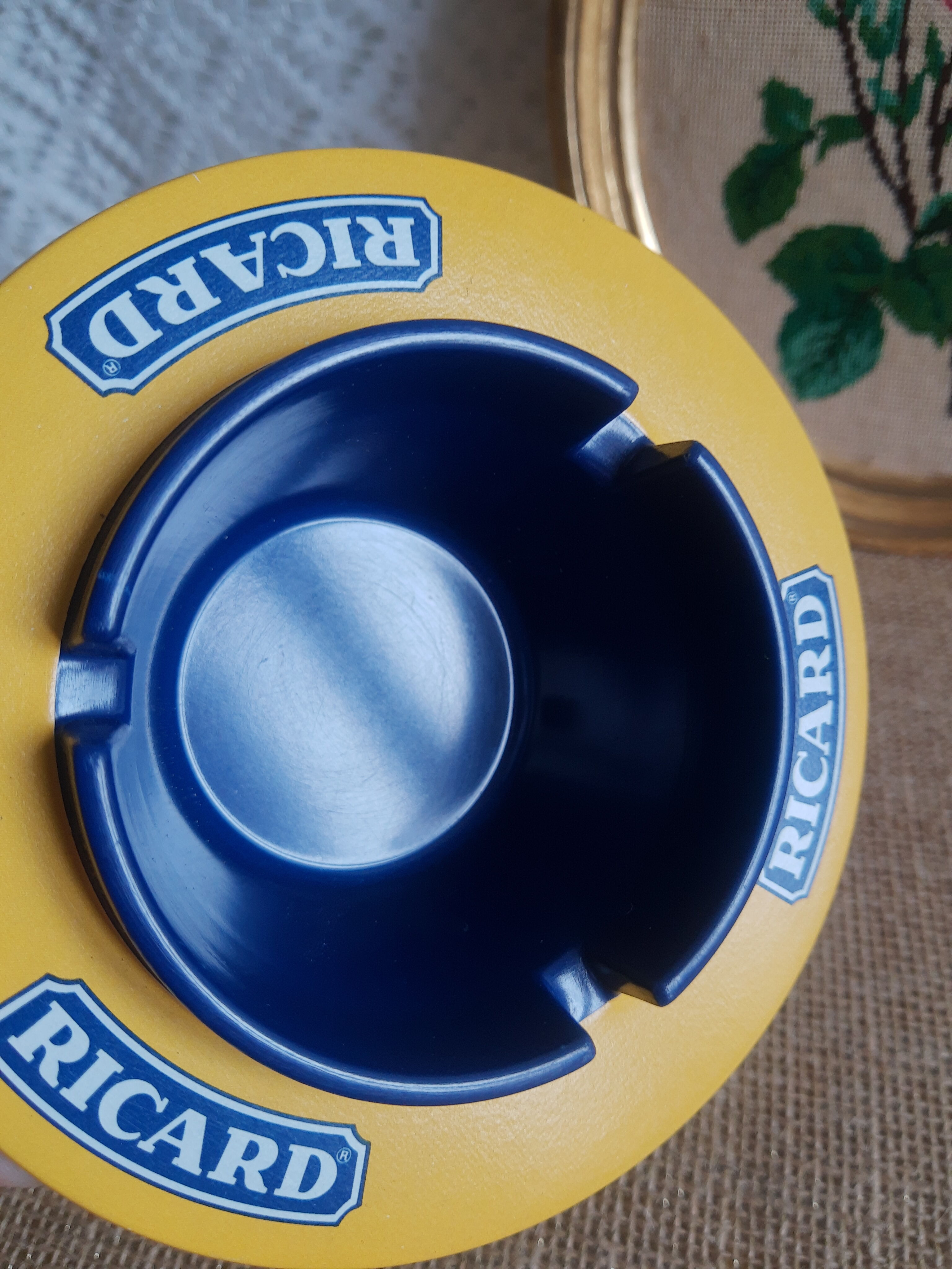 Vintage Ricard Saturn advertising ashtray