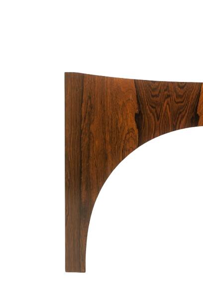 Paire de bouts de canapé ou tables basses en palissandre. Années 1970