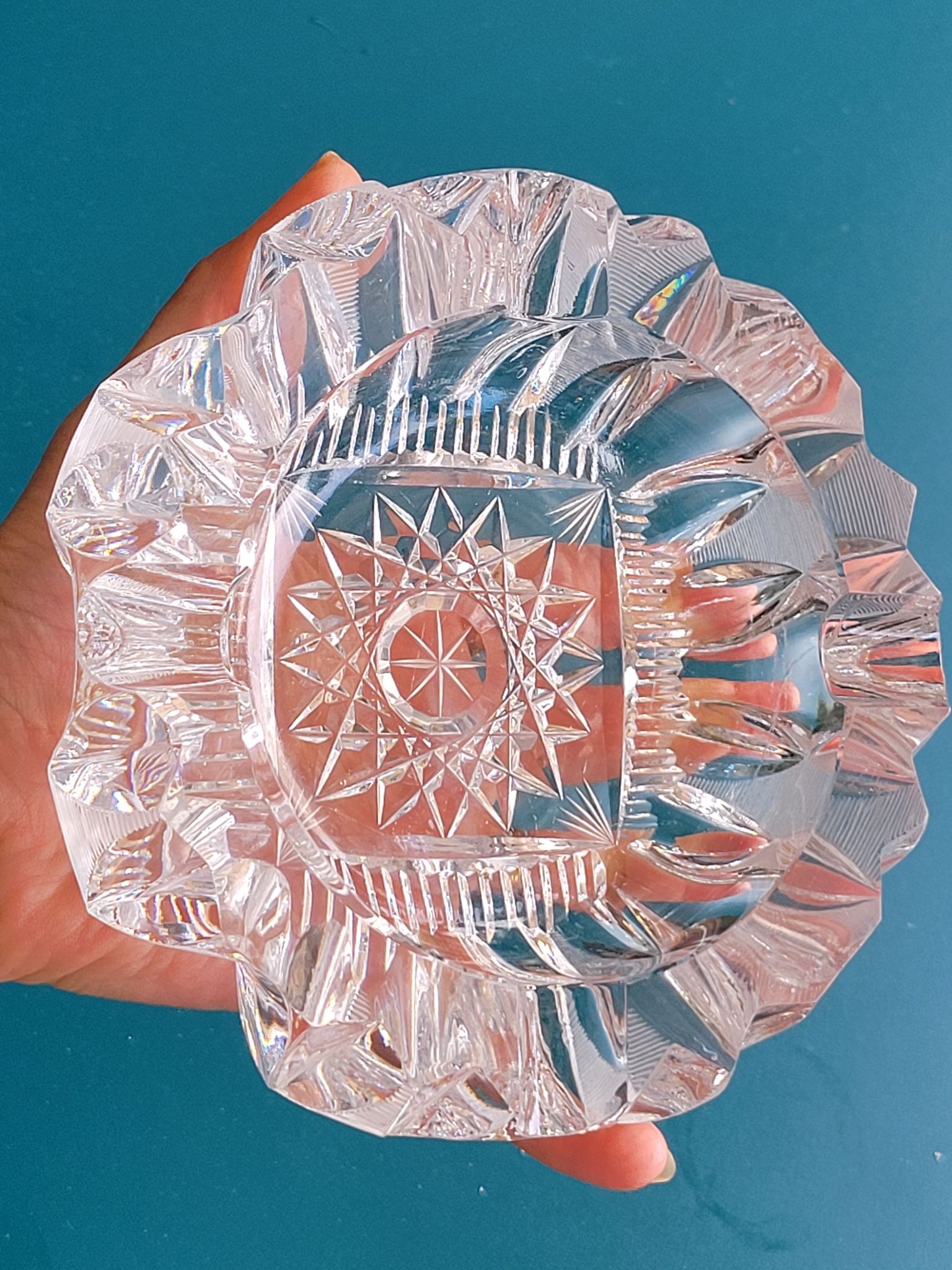 Cendrier en cristal de bohême taillé ciselé