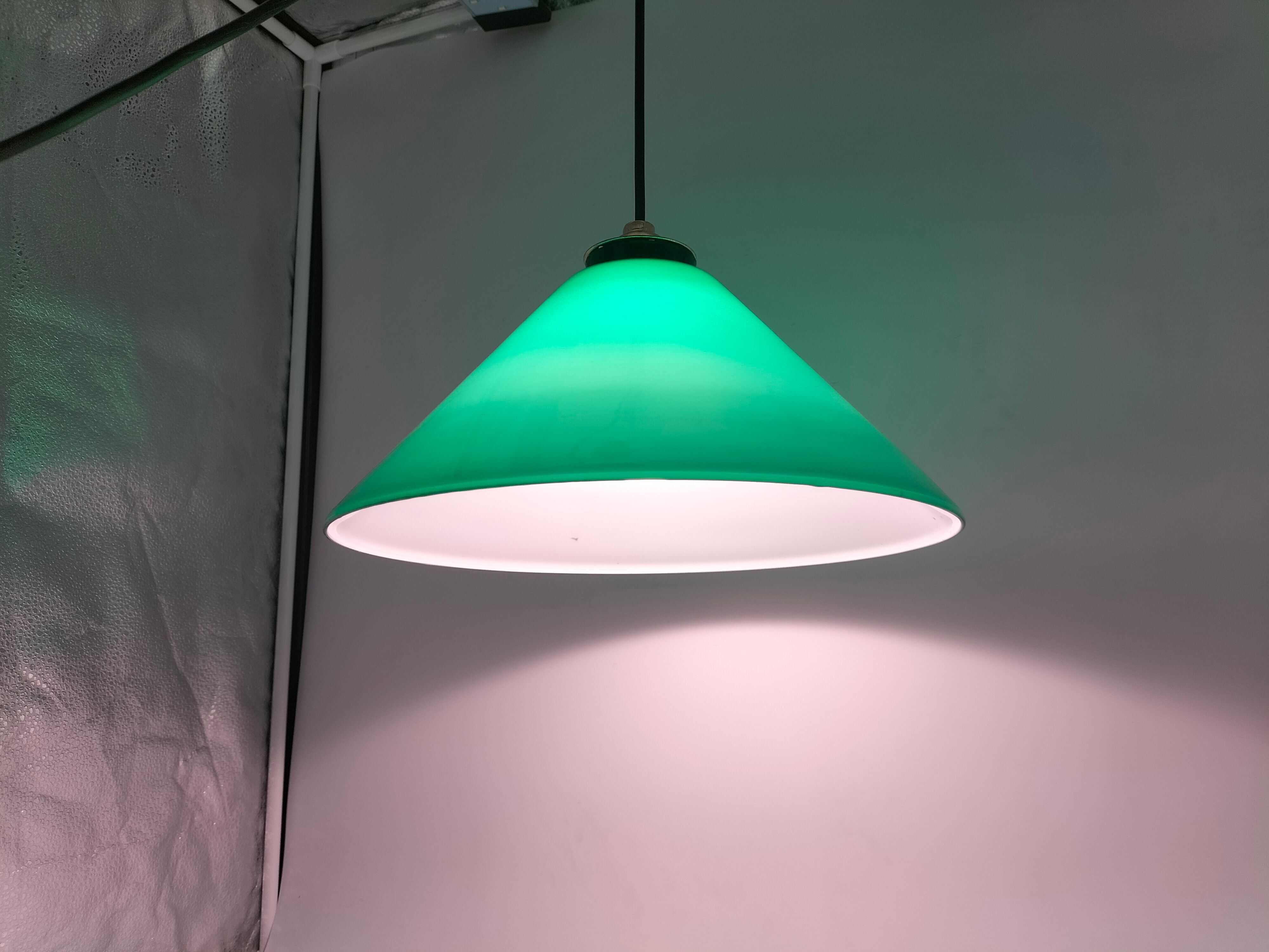 Pendant light green opaline cone