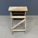 Escaliers ou marches en brocante gris clair