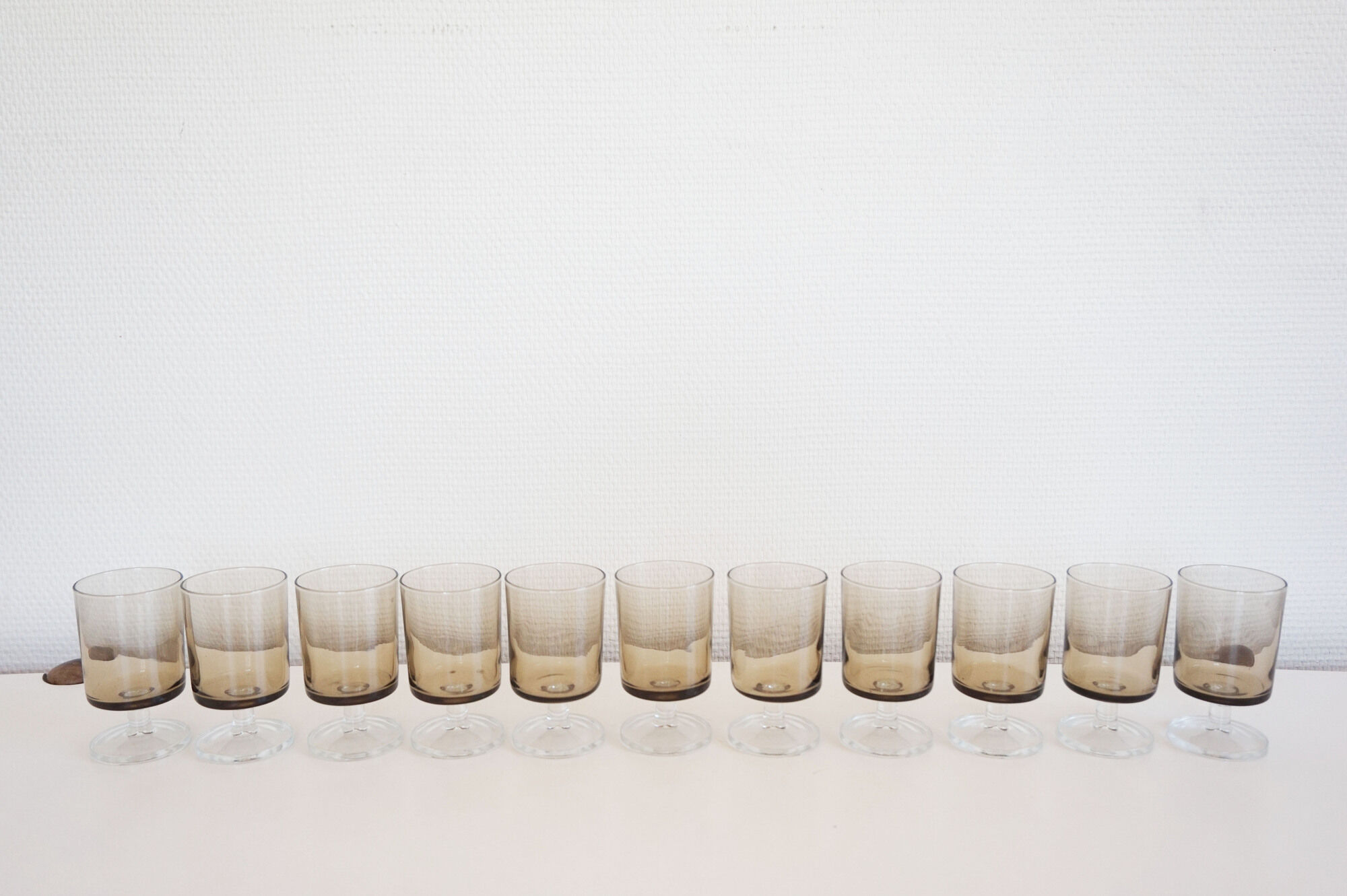 Lot of 11 Luminarc 1970 black smoked glass wine glasses