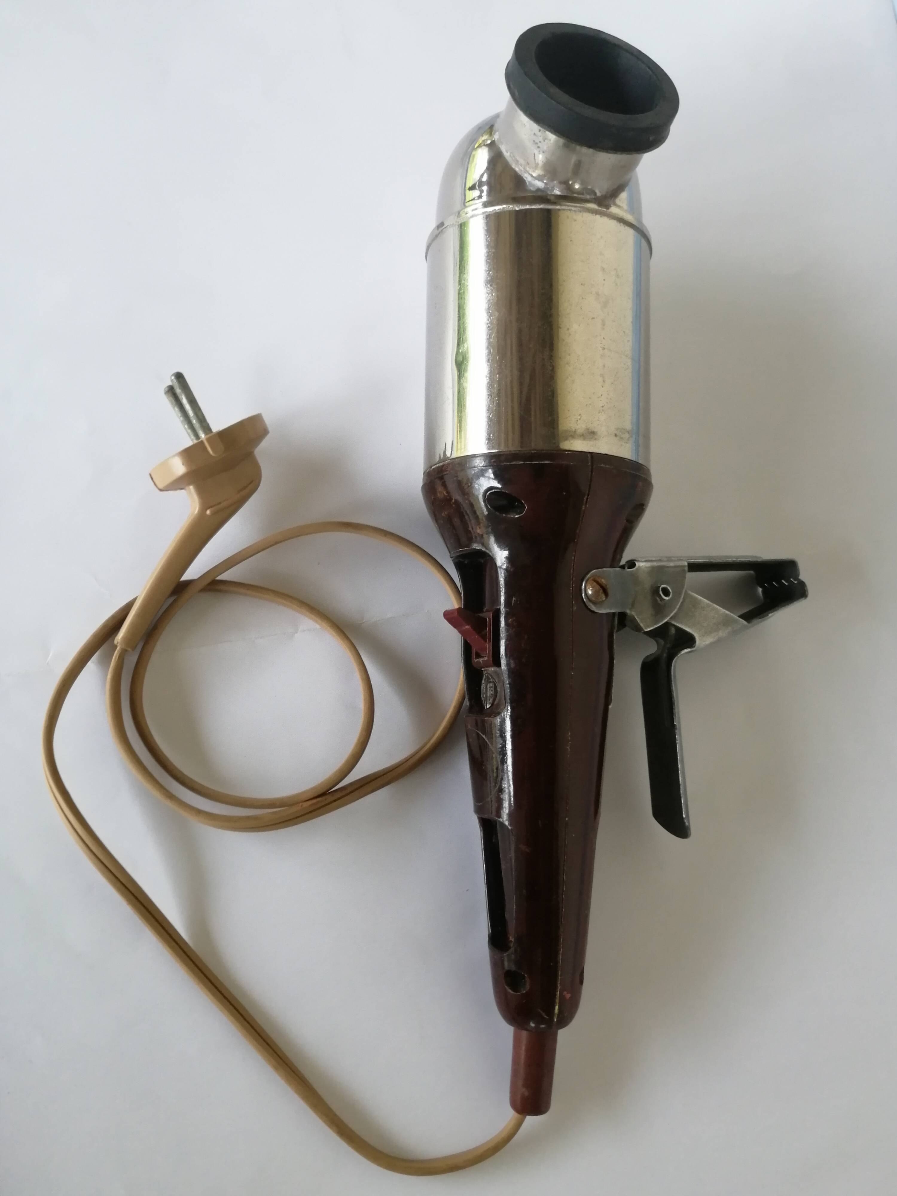 VENDU – Ancien appareil photo Lumibox et sa housse