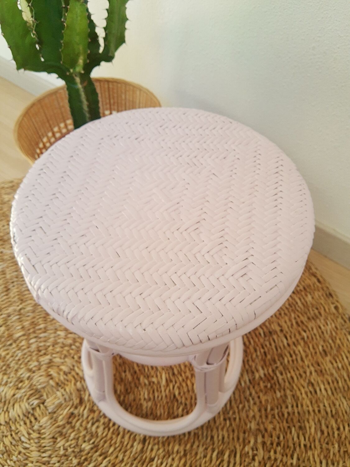 Vintage powder pink rattan stool
