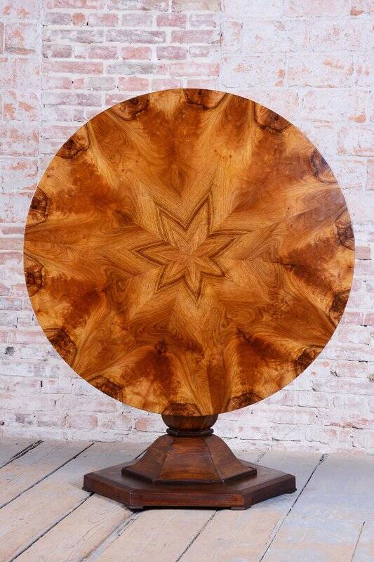 Biedermeier Dining Table in Walnut, Czechia, 1830s