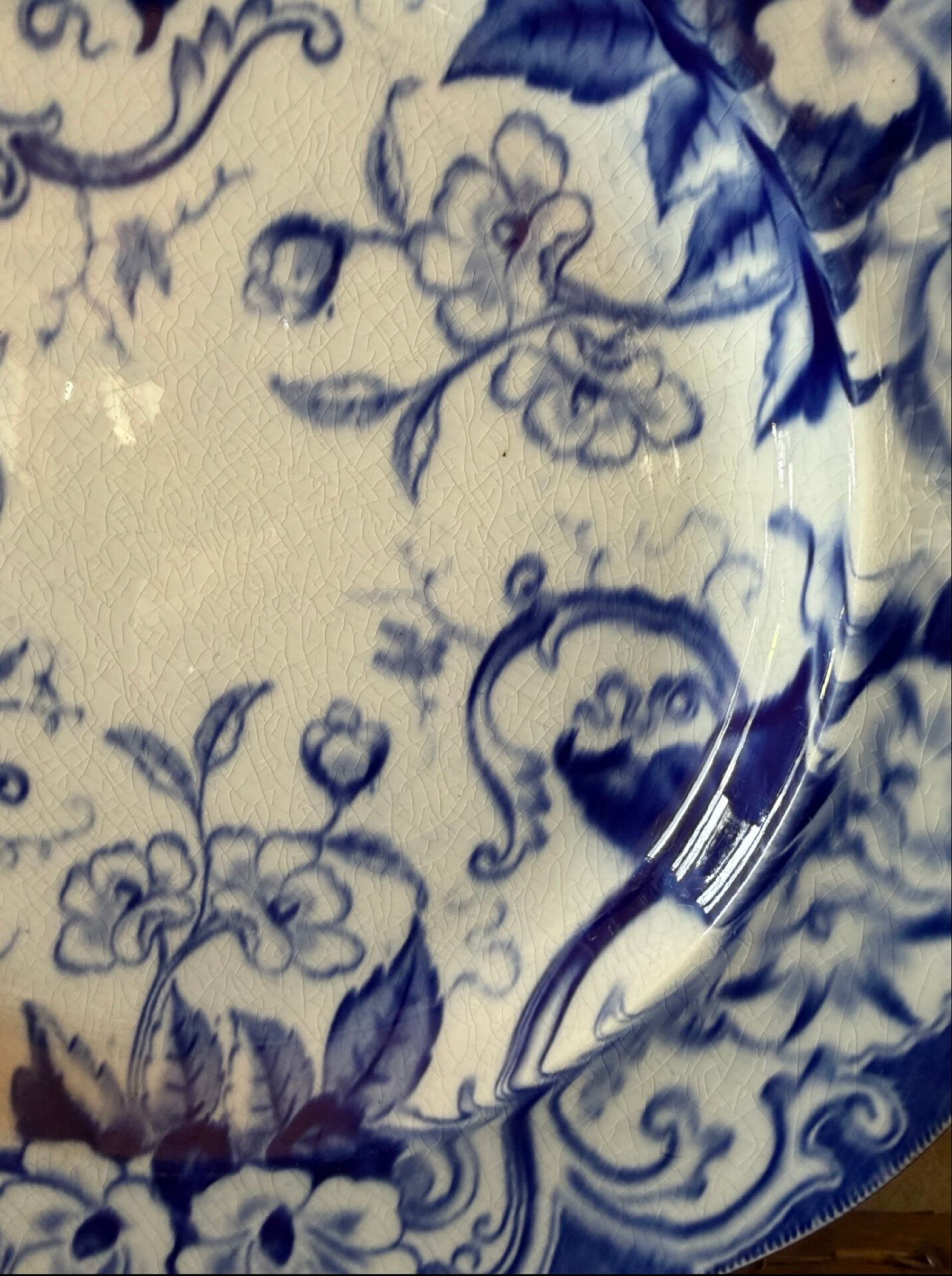 Plate Creil and Montereau in ironstone, Flora model.