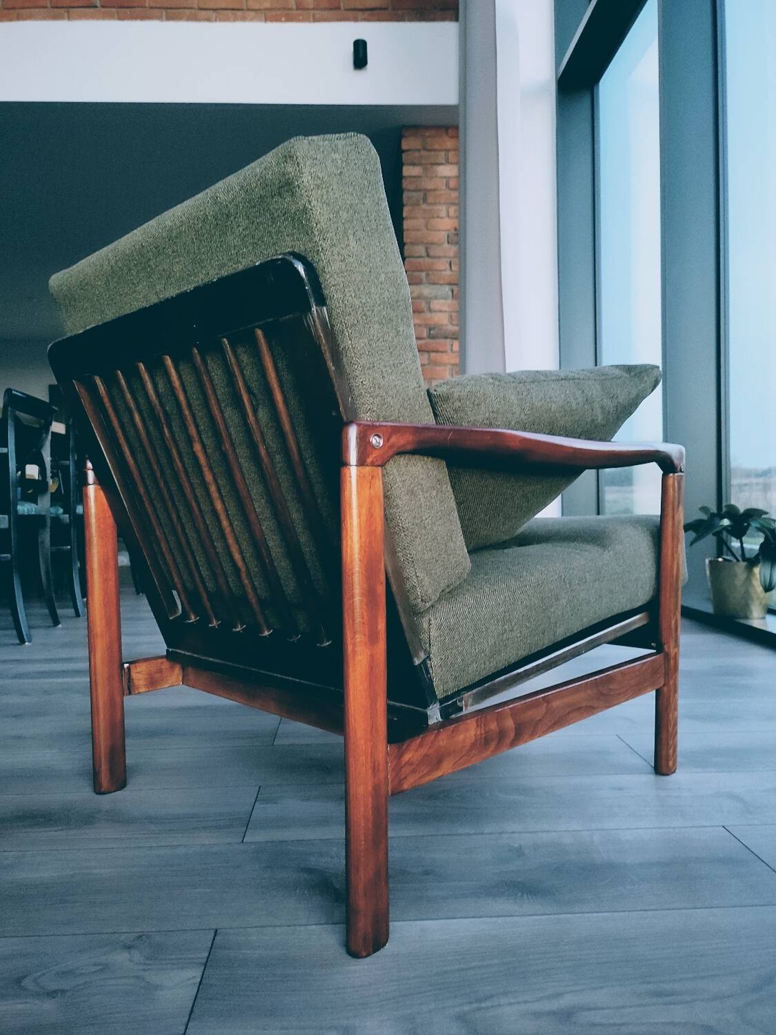 Vintage armchair green olive design by Z.Baczyk 1965