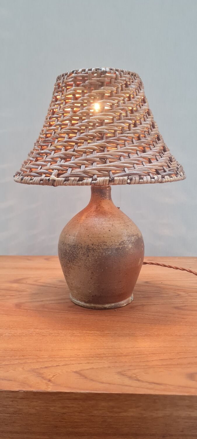 Sandstone lamp 1940