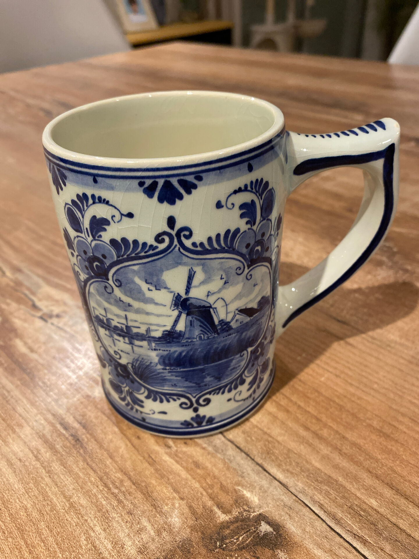 Delft Blue hand-painted cup - Made in Holland (8×12 cm)