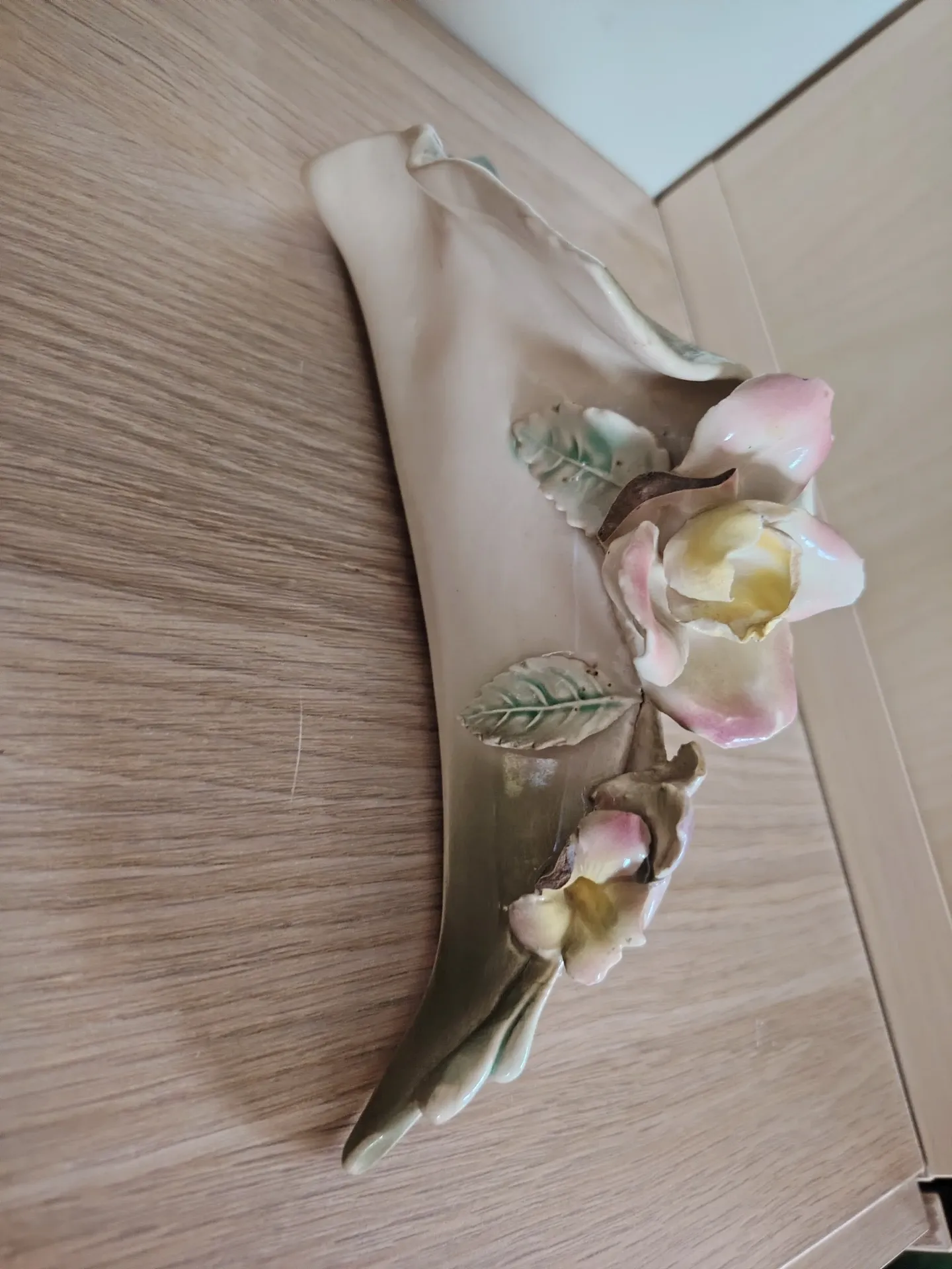 Bouquet holder, wall vase