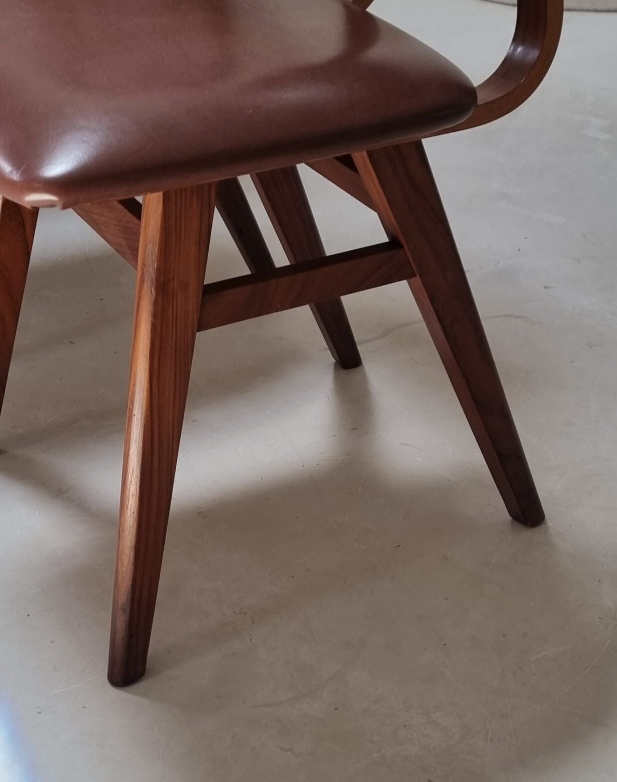 Chaises du milieu du siècle