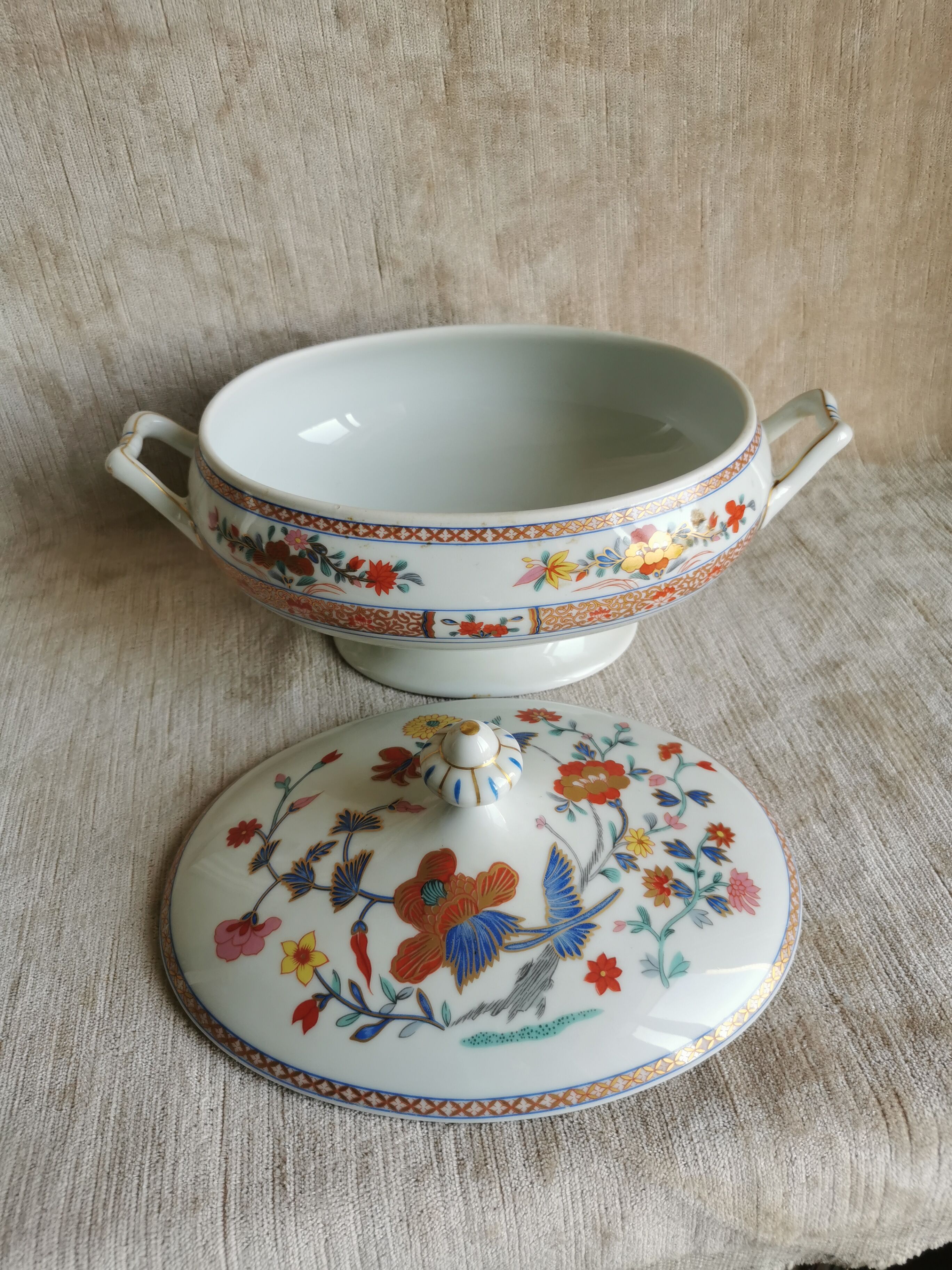 Oval soup pot in Limoges Bernardaud porcelain, Pondicherry model