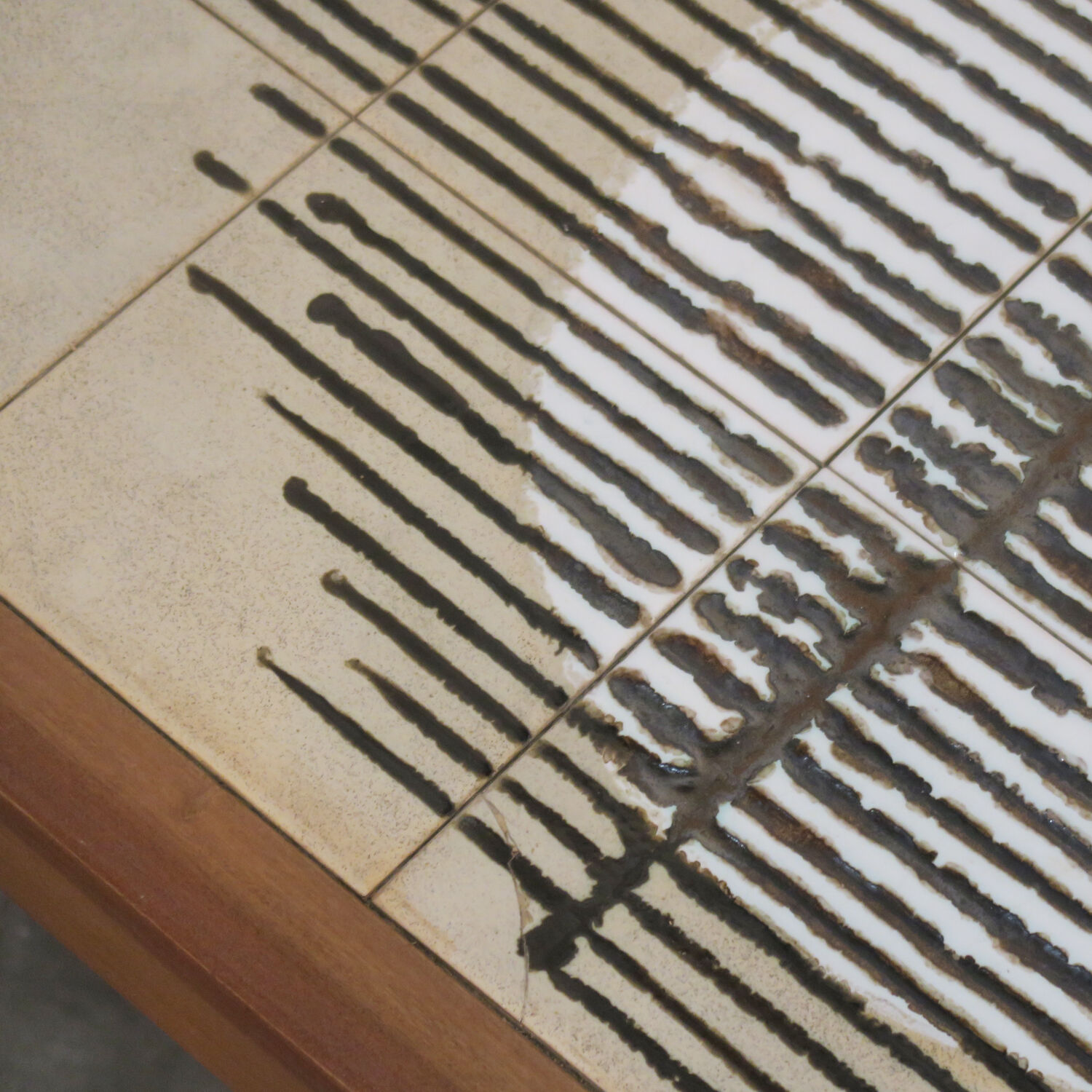 Jean d'Asti ceramic table