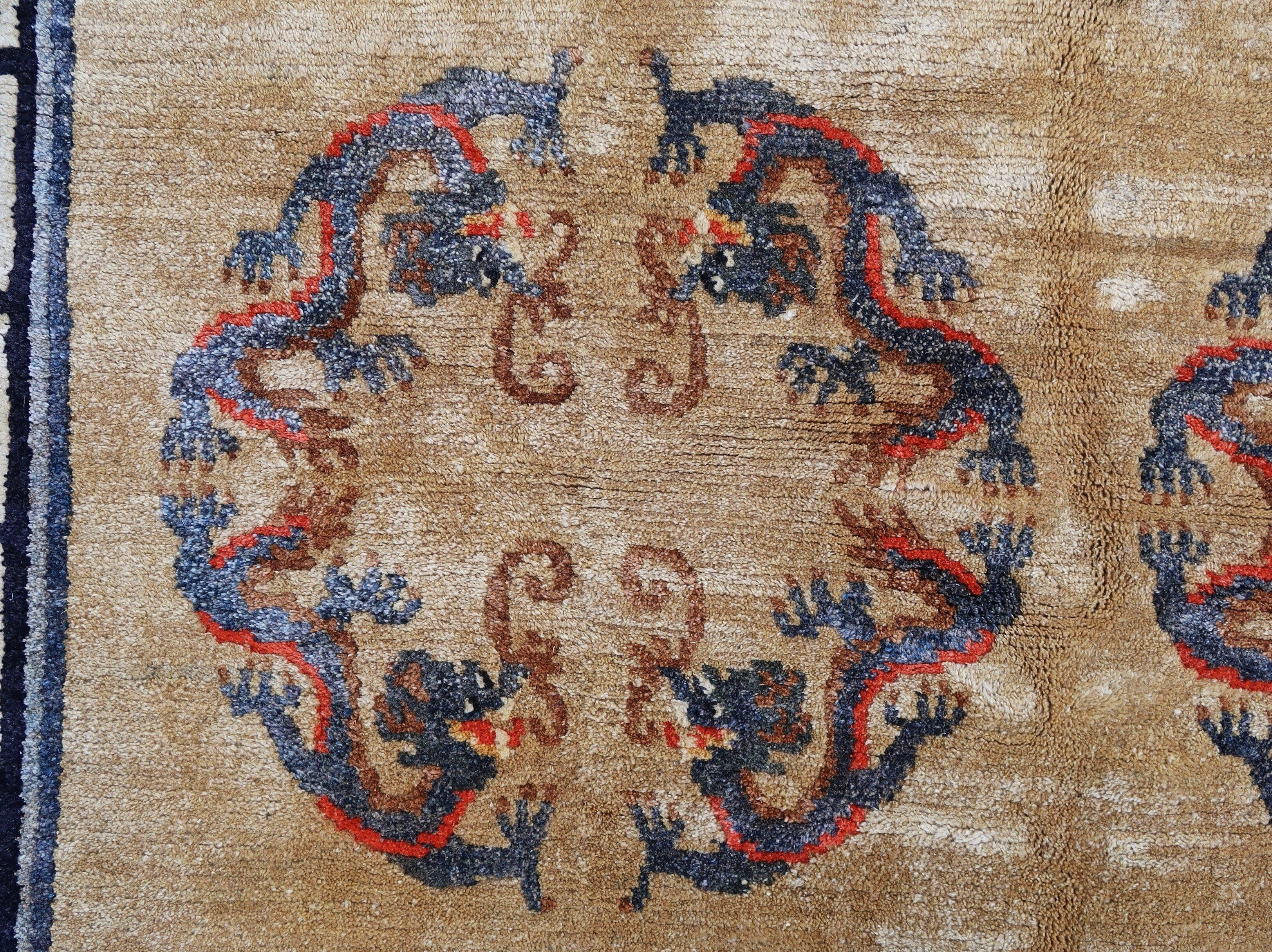 Tibetan rug 1960 258 X 180 cm