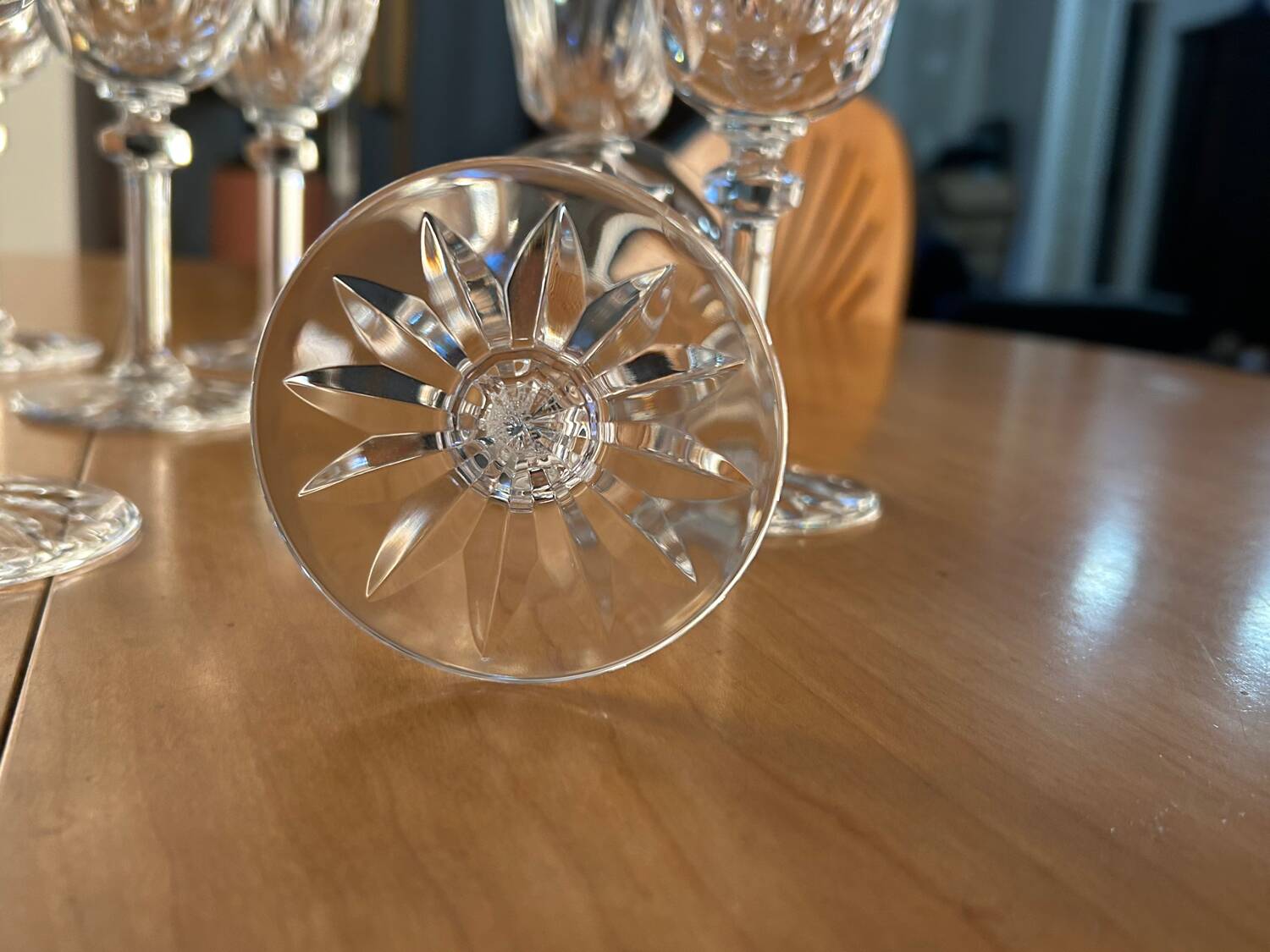 Verres à vin en cristal taillé Saint Louis