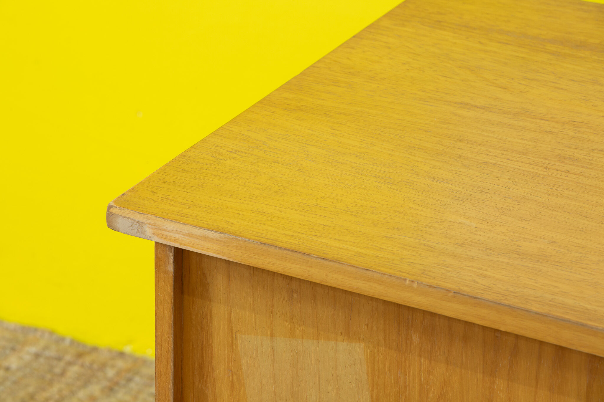 Vintage Scandinavian Office – 120 cm