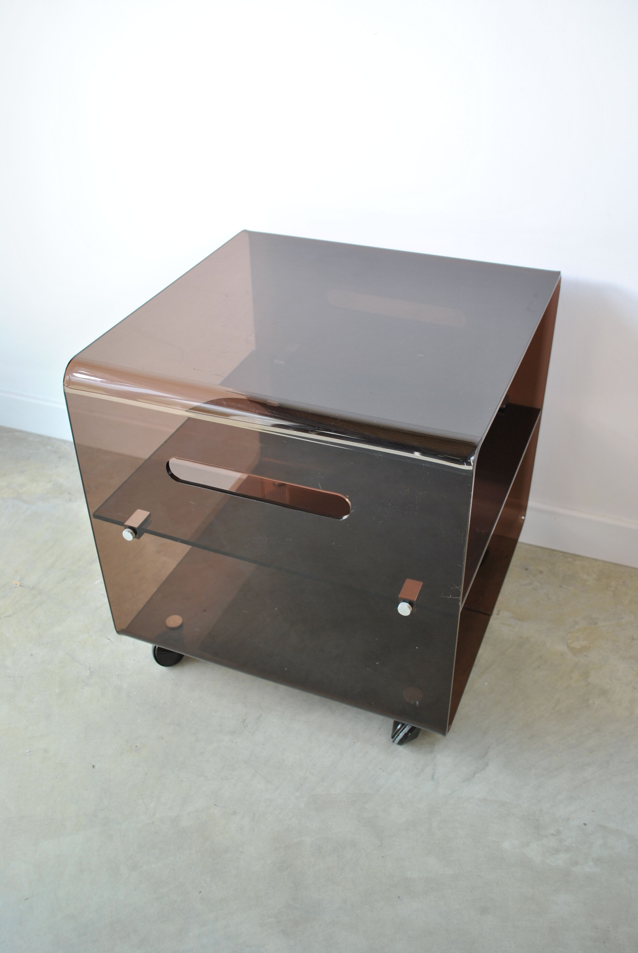 Coffee table year 70