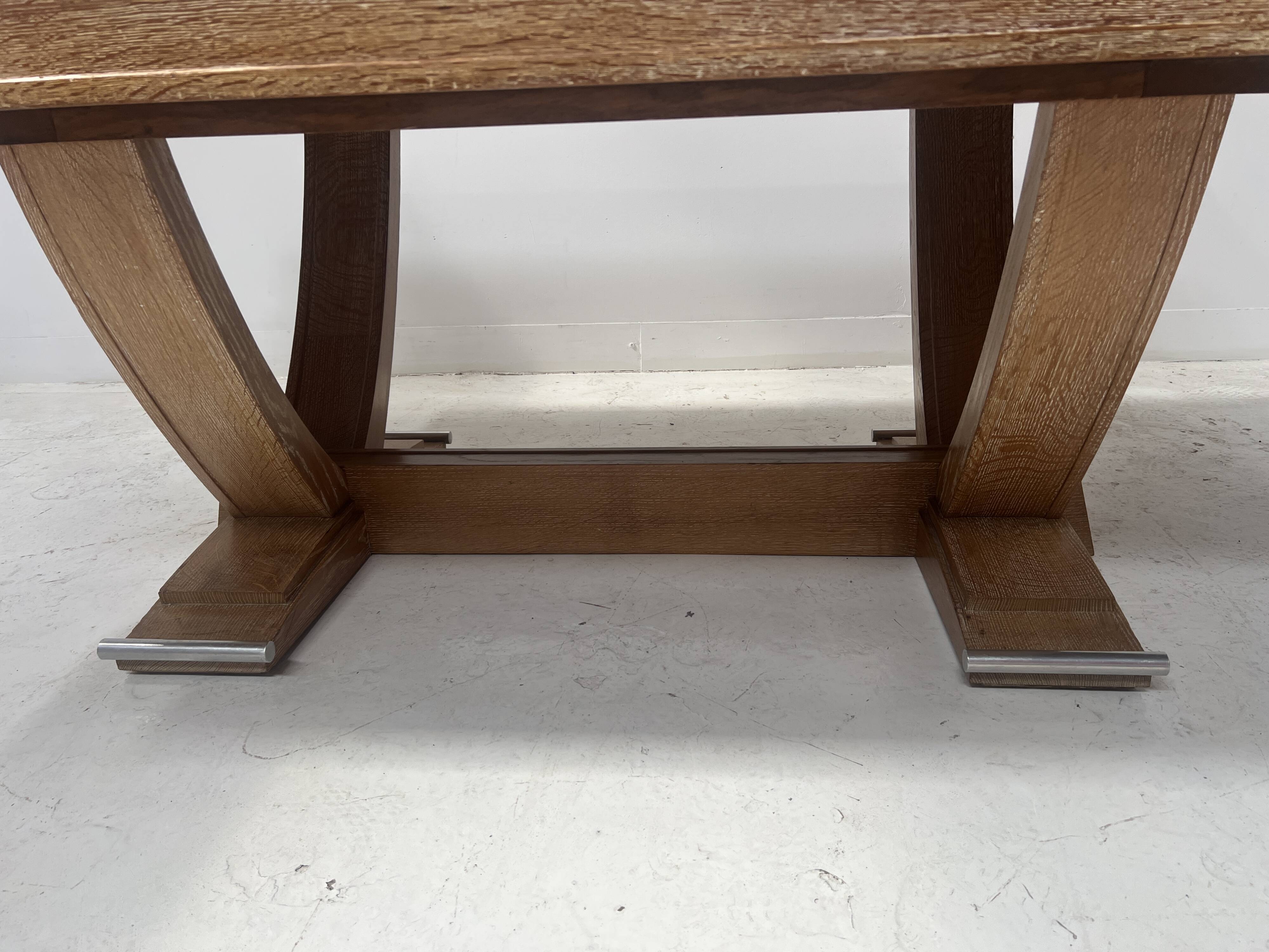 Table bureau Art Déco en chêne cérusé du XX siècle