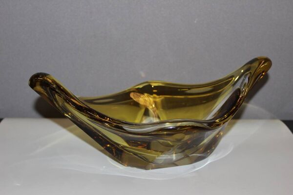 Coupe en cristal jaune et clair vers 1960