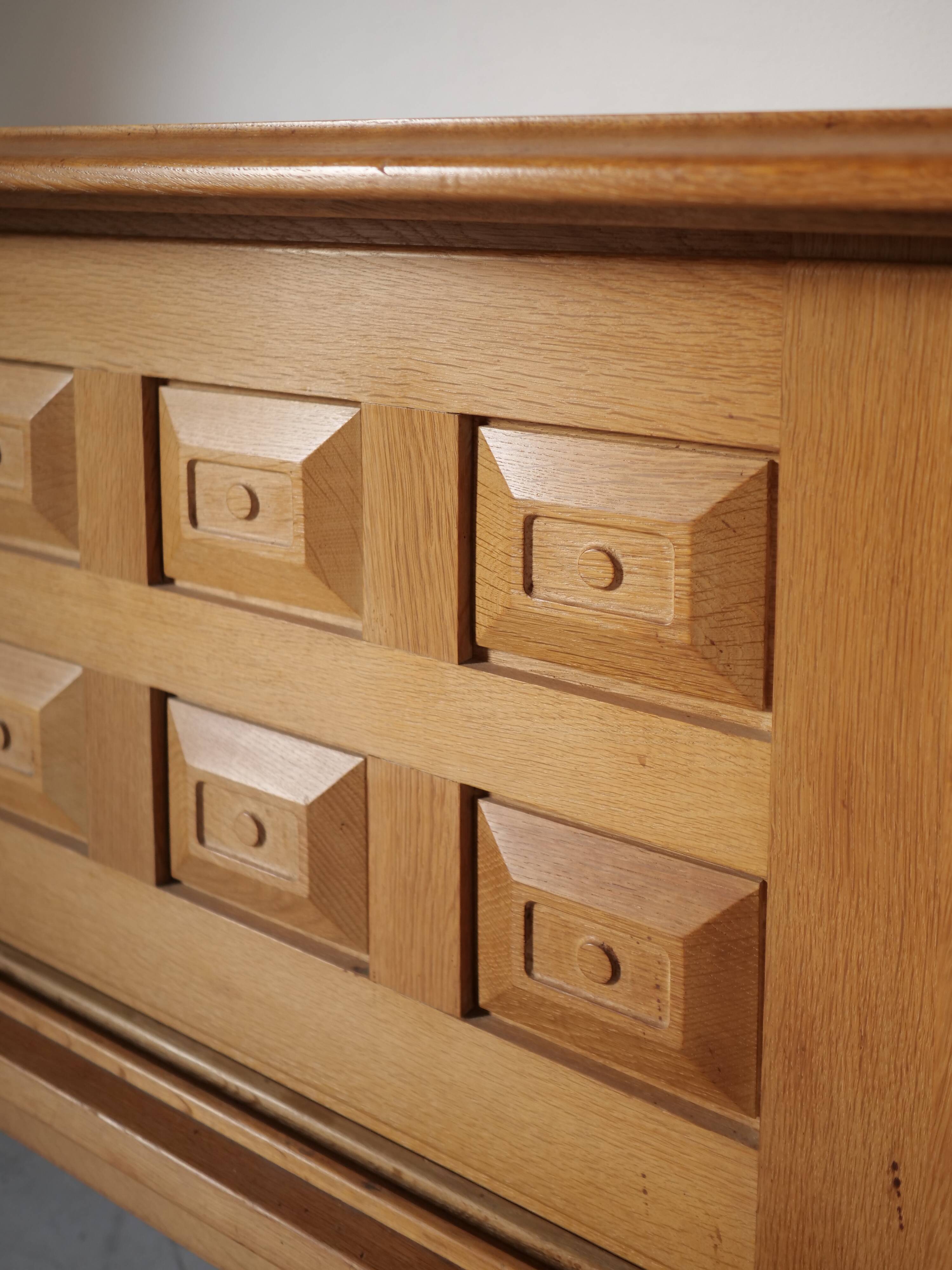 Guillerme and Chambron oak sideboard in light wood in a brutalist style.