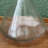 Paire de carafes en verre, art déco