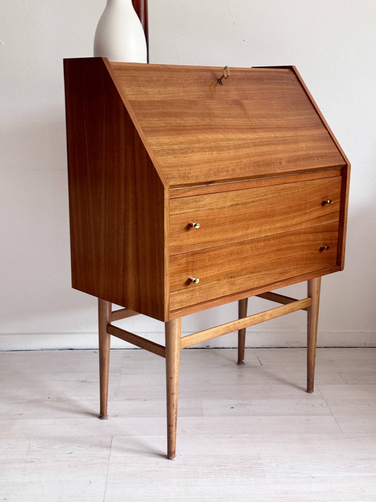 Cabinet secrétaire vintage des années 1960