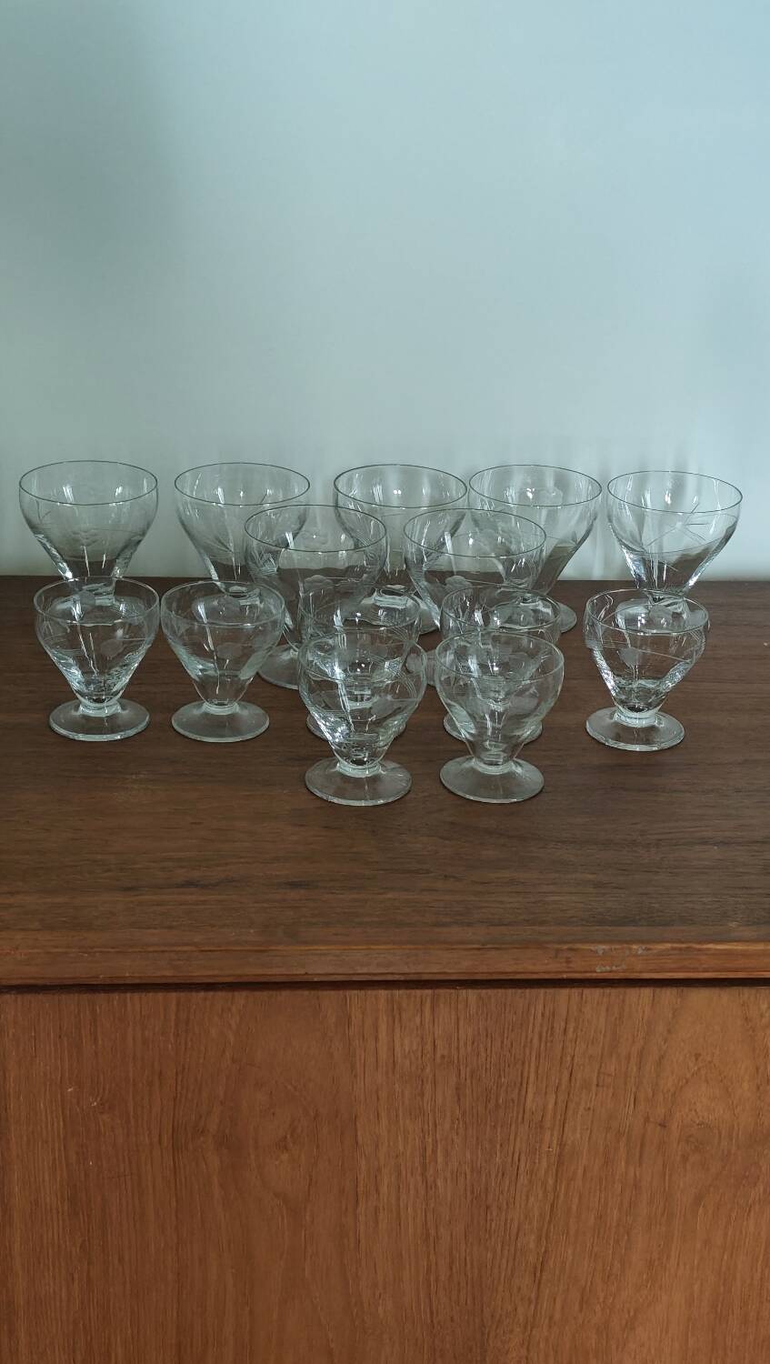 Service 14 pièces verres art déco