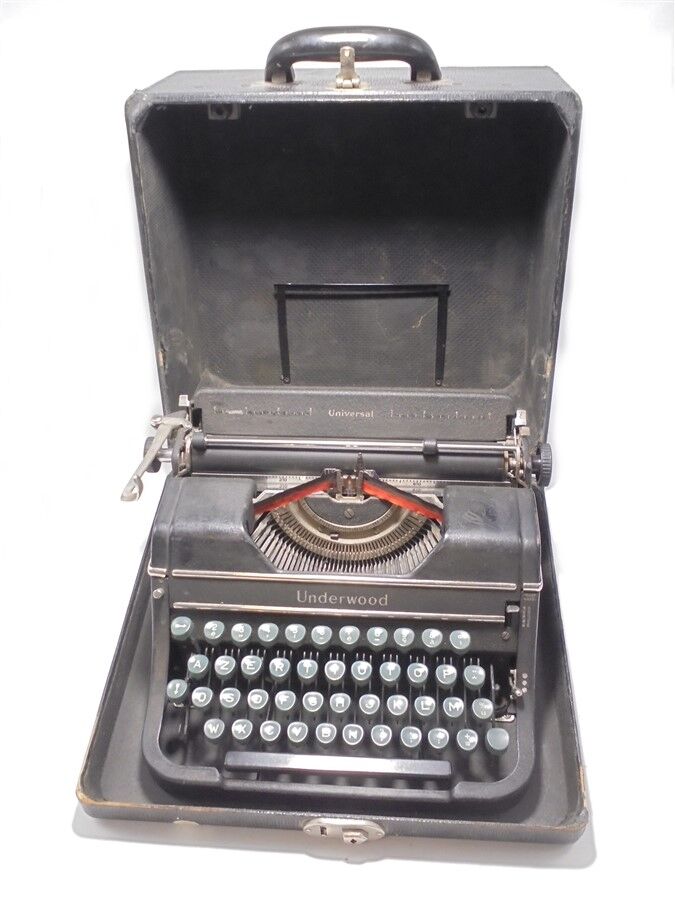 Underwood Universal Typewriter