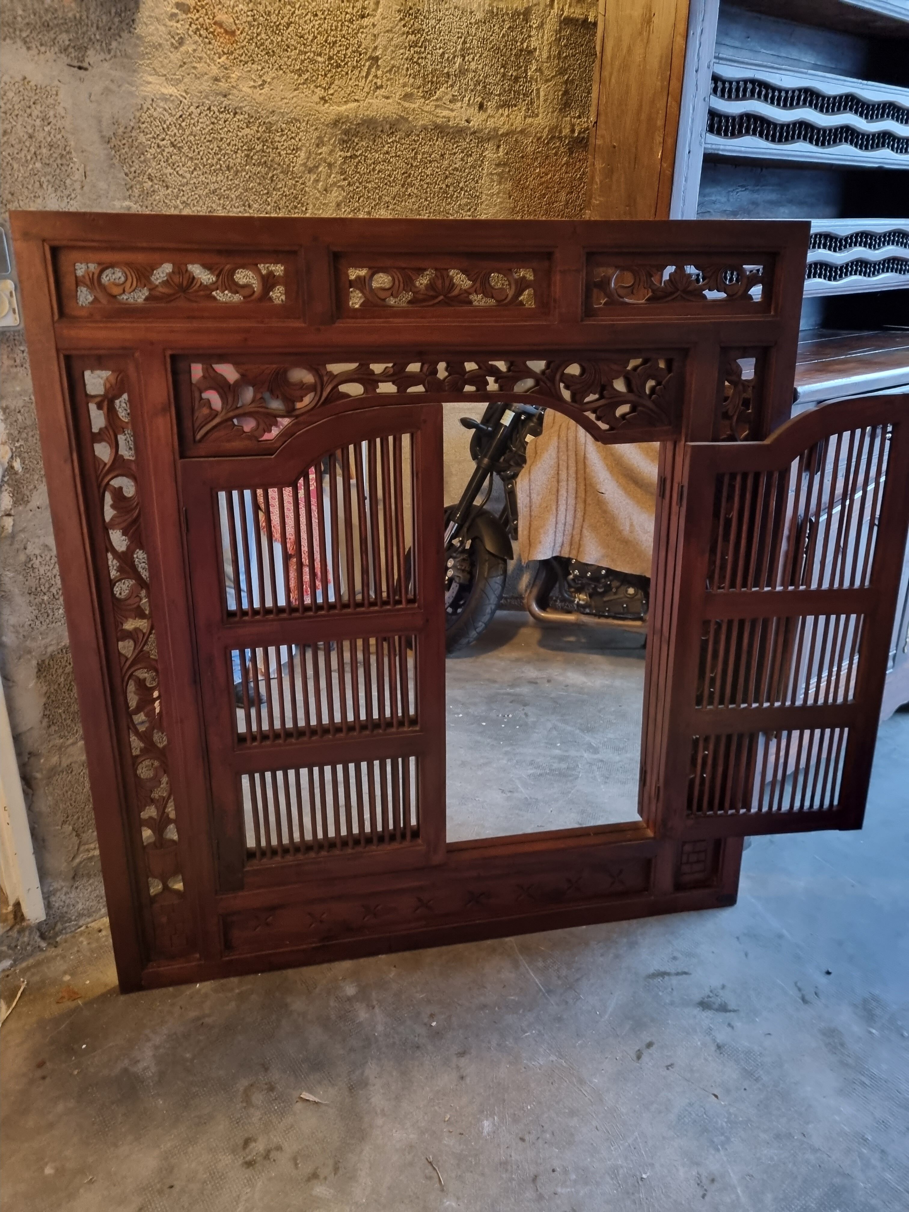 Balinese mirror Indonesia wood, shutters 120x130cm